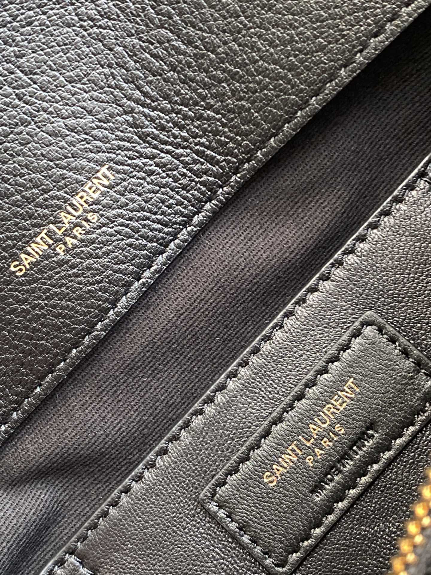 YSL COLLEGE LARGE IN QUILTED LEATHER BLACK GOLD 32X21X8 CM