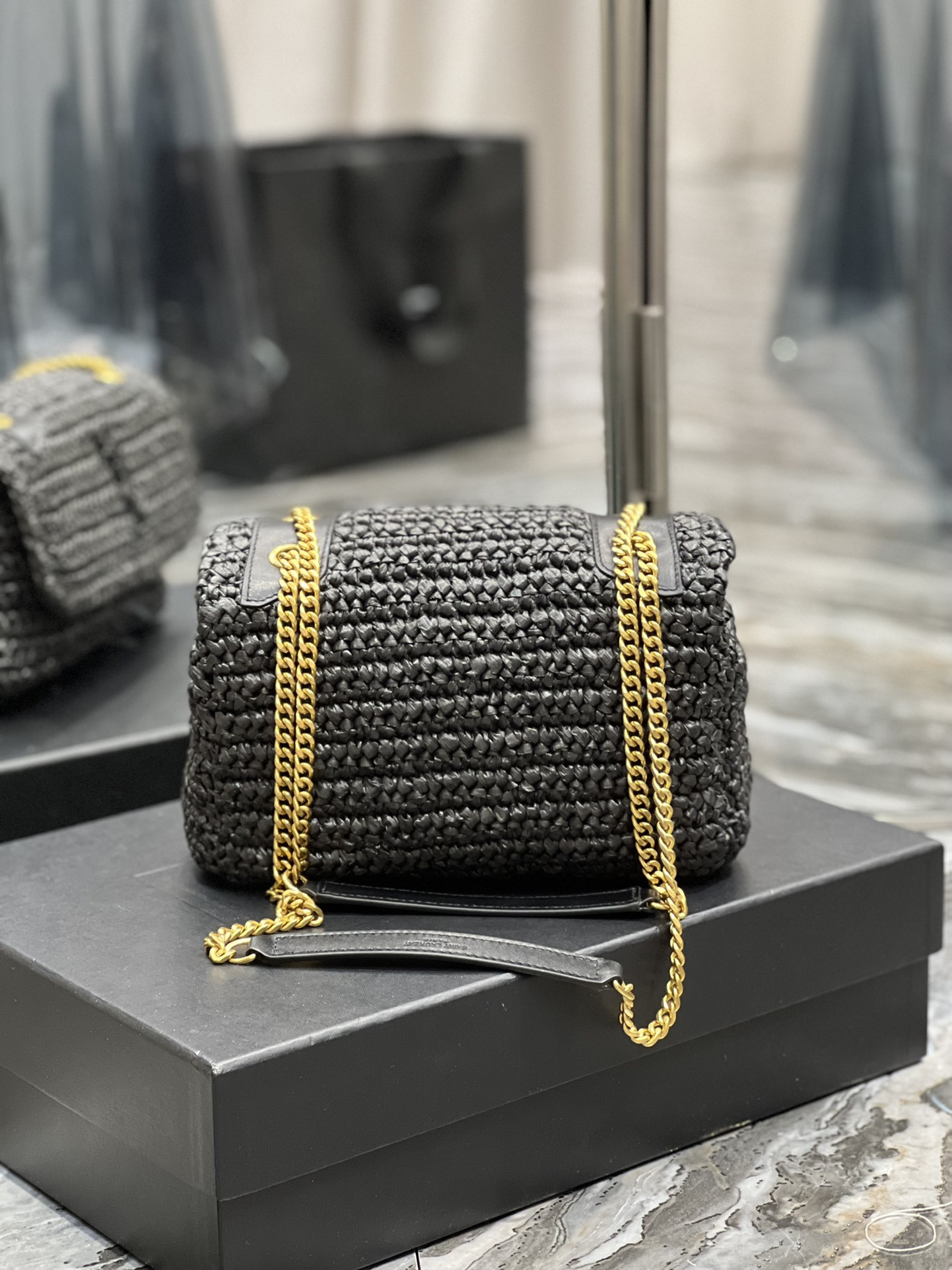 YSL NIKI CHAIN BAG IN RAFFIA AND LEATHER BLACK 22×16.5×12 CM