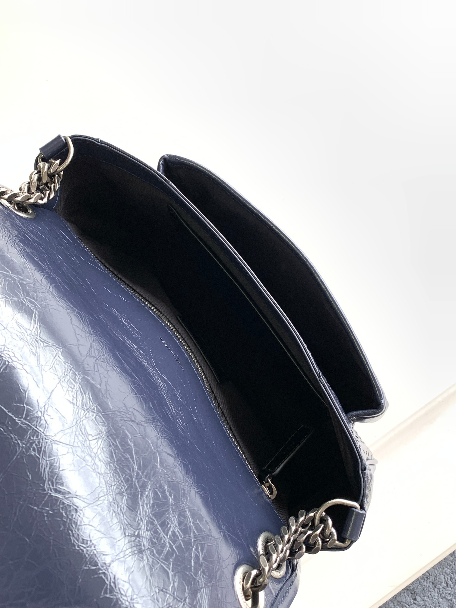 YSL NIKI MEDIUM IN VINTAGE LEATHER navy 11 X 7.8 X 3.3 INCHES