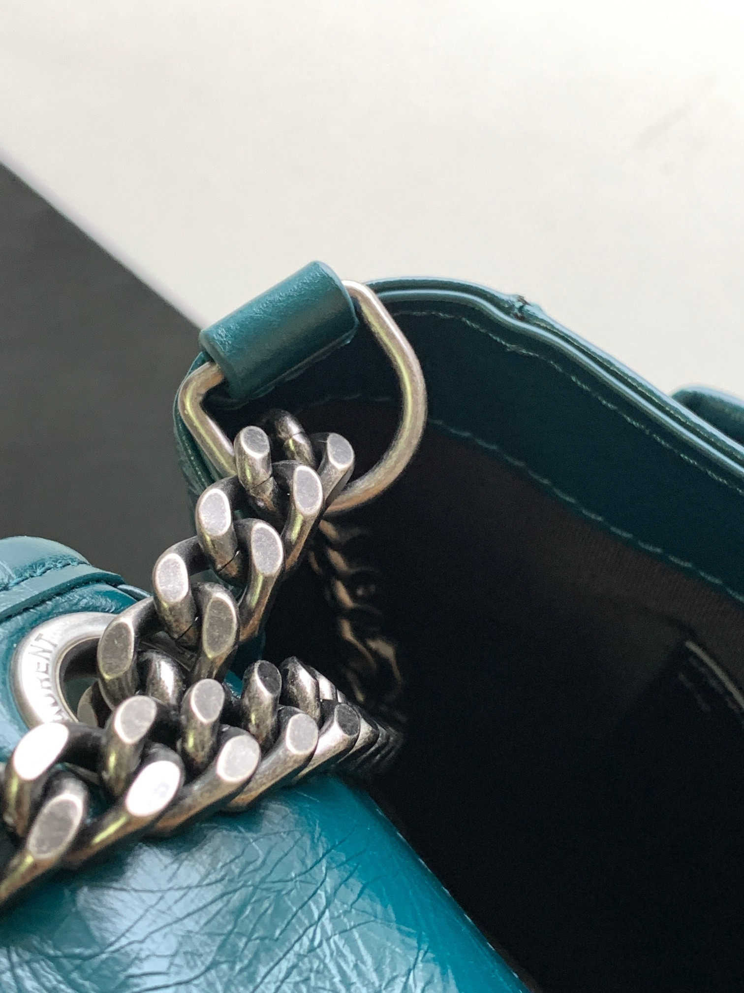 YSL NIKI MEDIUM IN VINTAGE LEATHER 11 X 7.8 X 3.3 INCHES