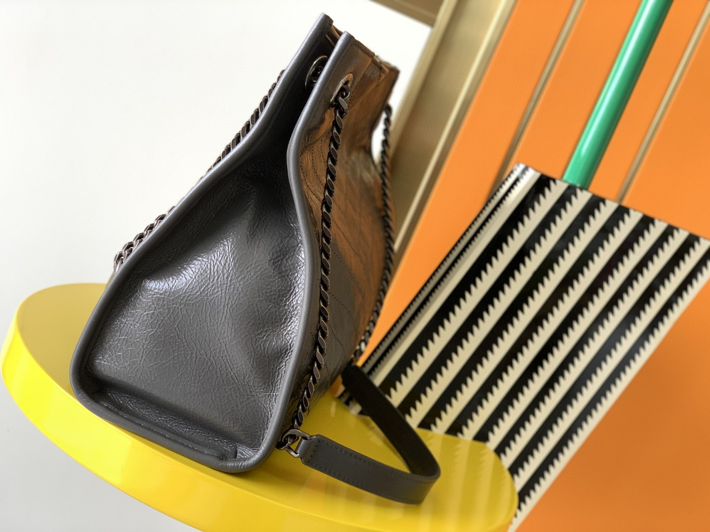 YSL NIKI SHOPPING IN VINTAGE LEATHER GRAY 12.9 X 10.6 X 4.5 INCHES