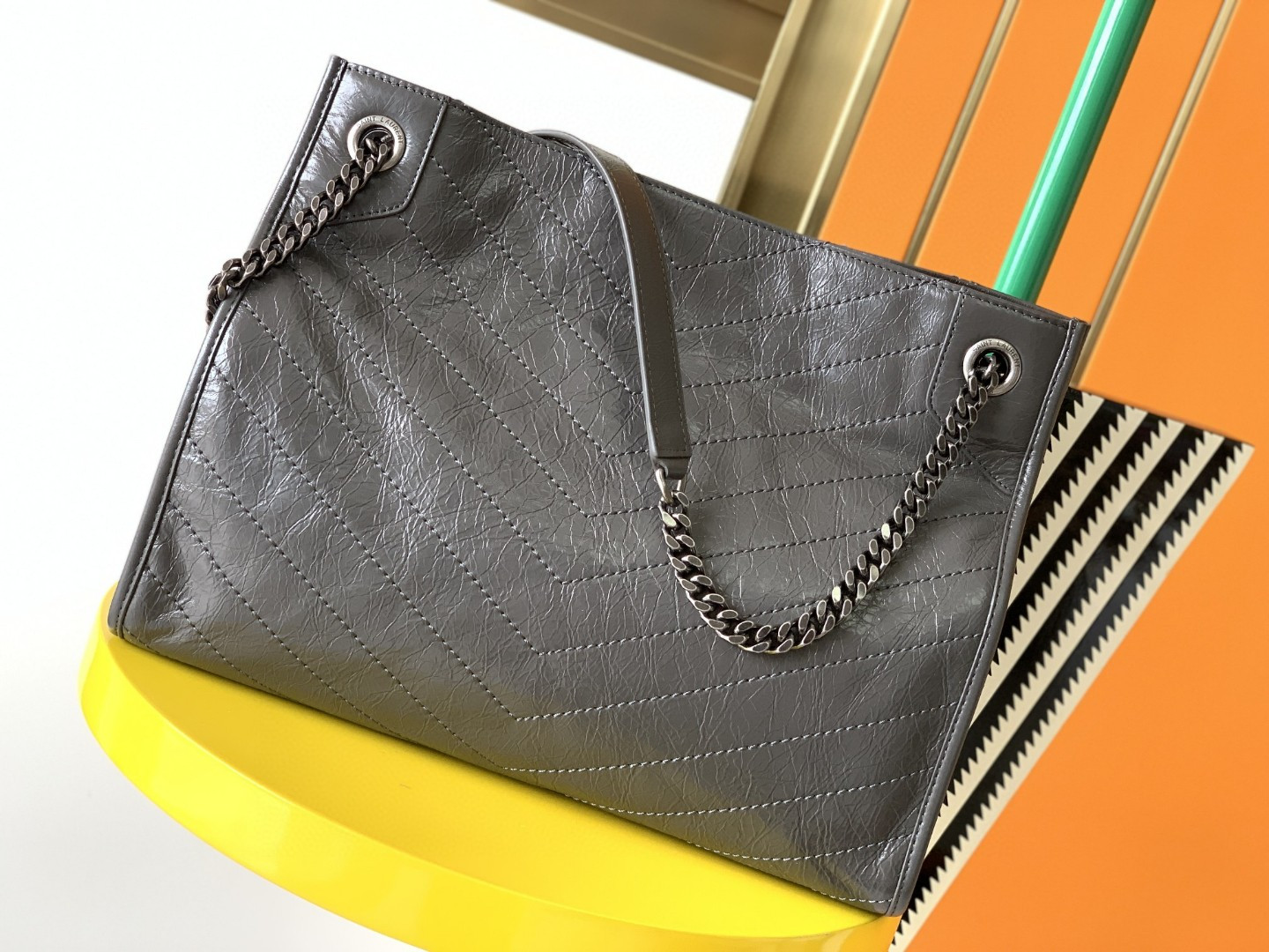 YSL NIKI SHOPPING IN VINTAGE LEATHER GRAY 12.9 X 10.6 X 4.5 INCHES
