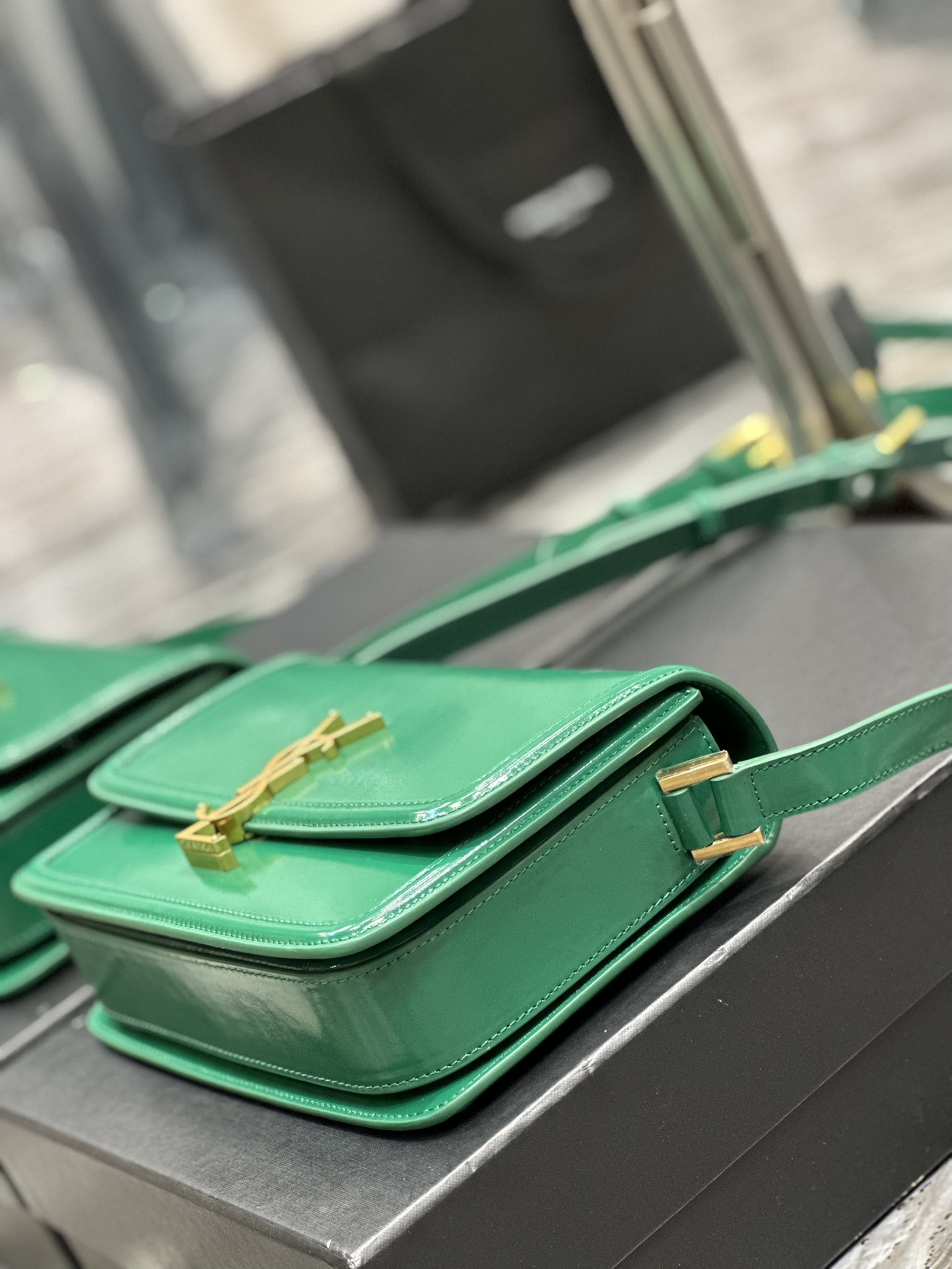 YSL SOLFERINO MEDIUM SATCHEL IN BOX SAINT LAURENT GREEN 9.1 X 6.3 X 2.4 INCHES