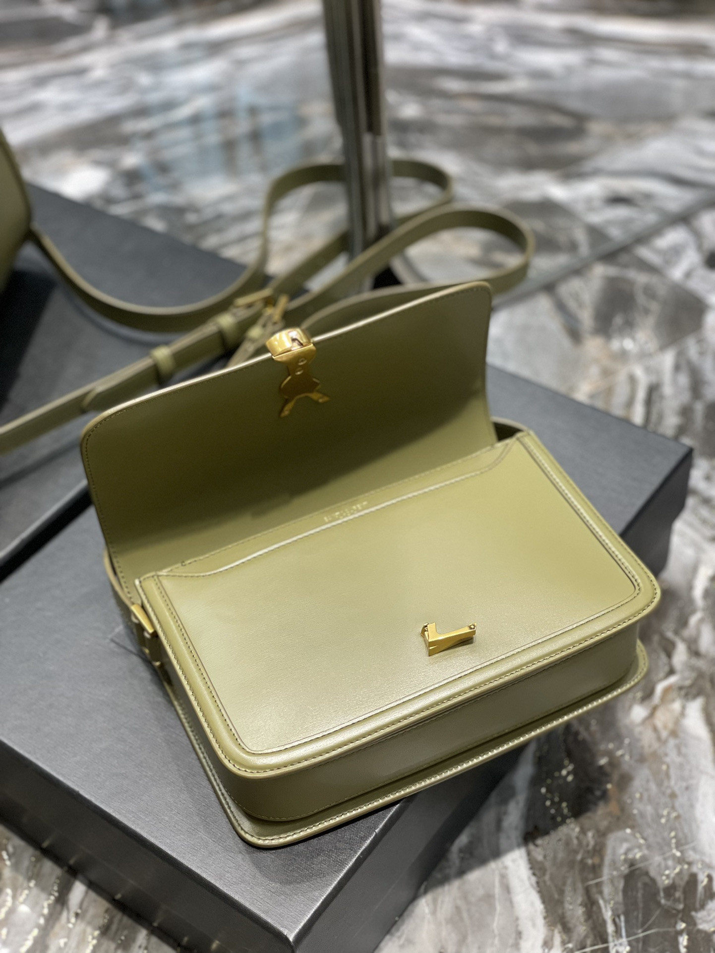 YSL SOLFERINO MEDIUM SATCHEL IN BOX SAINT LAURENT Avocado GREEN 9.1 X 6.3 X 2.4 INCHES