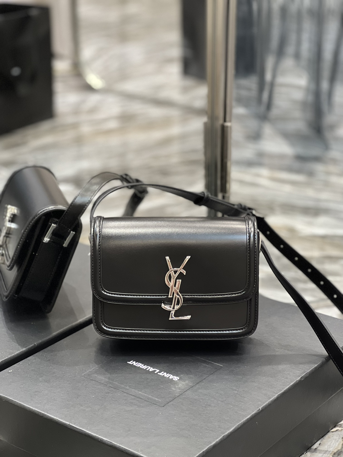 YSL SOLFERINO SMALL IN GLAZED LEATHER  7.4 X 5.1 X 1.9 INCHES