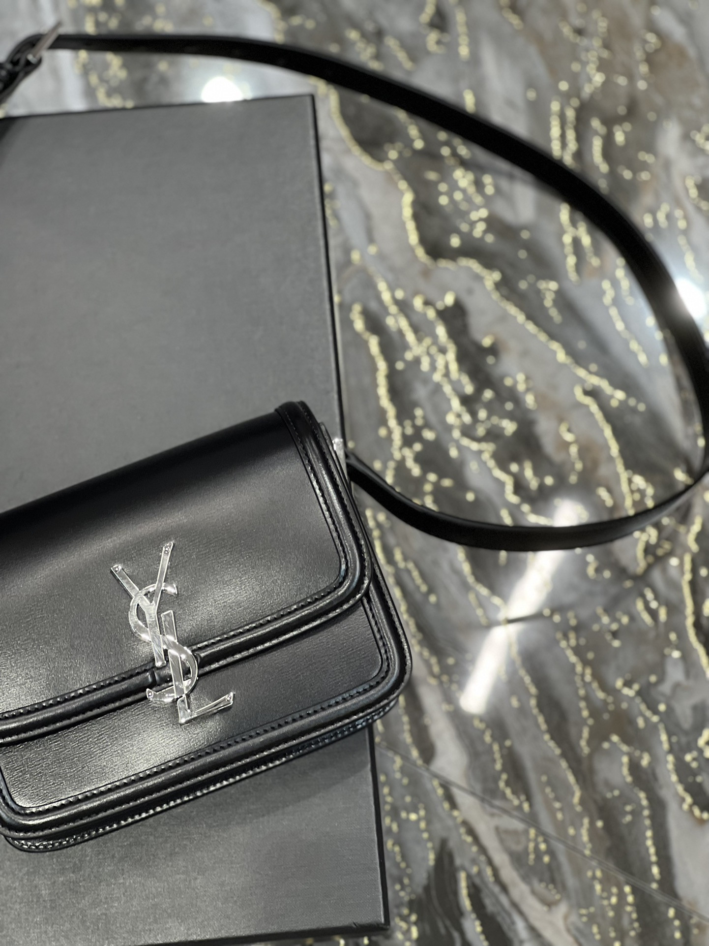YSL SOLFERINO SMALL IN GLAZED LEATHER  7.4 X 5.1 X 1.9 INCHES
