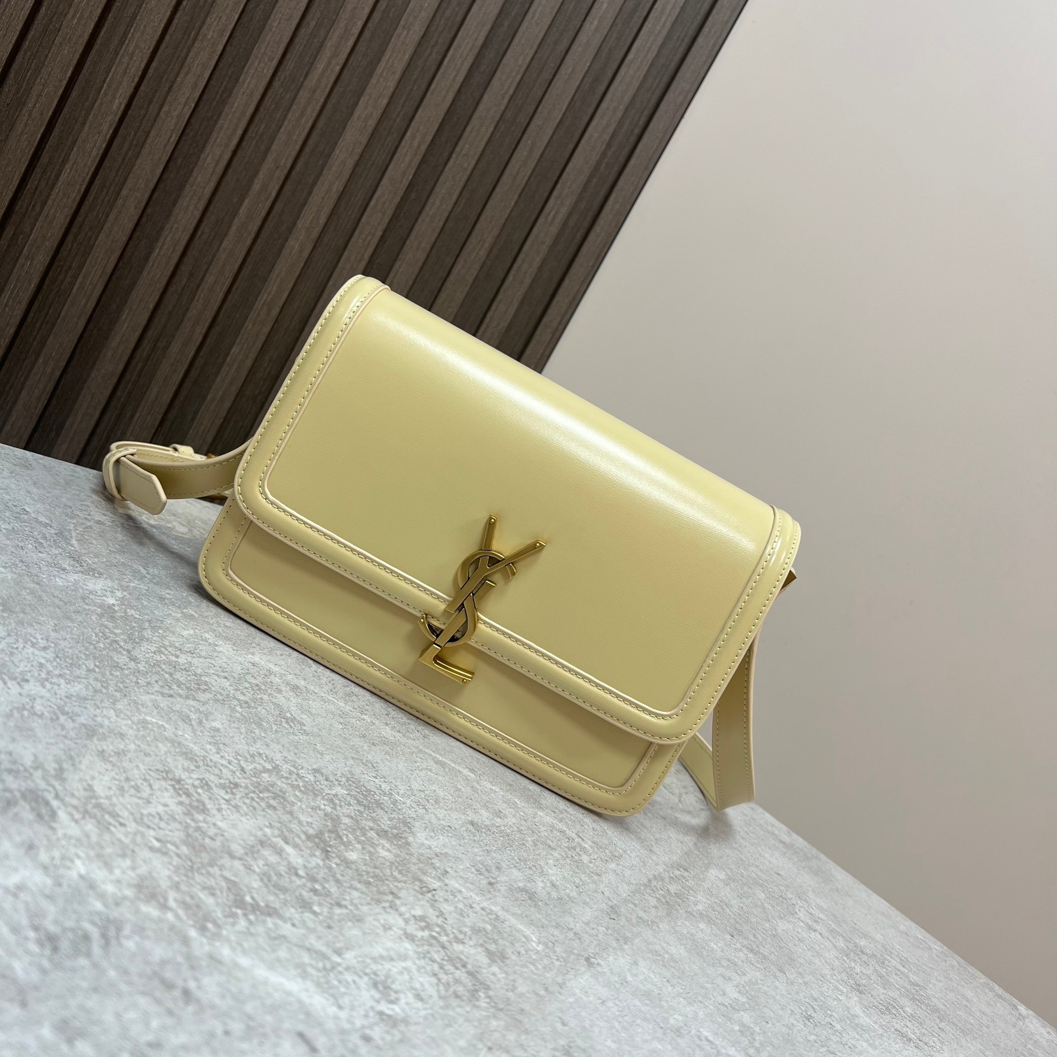 YSL SOLFERINO MEDIUM SATCHEL IN BOX SAINT LAURENT YELLOW 9.1 X 6.3 X 2.4 INCHES