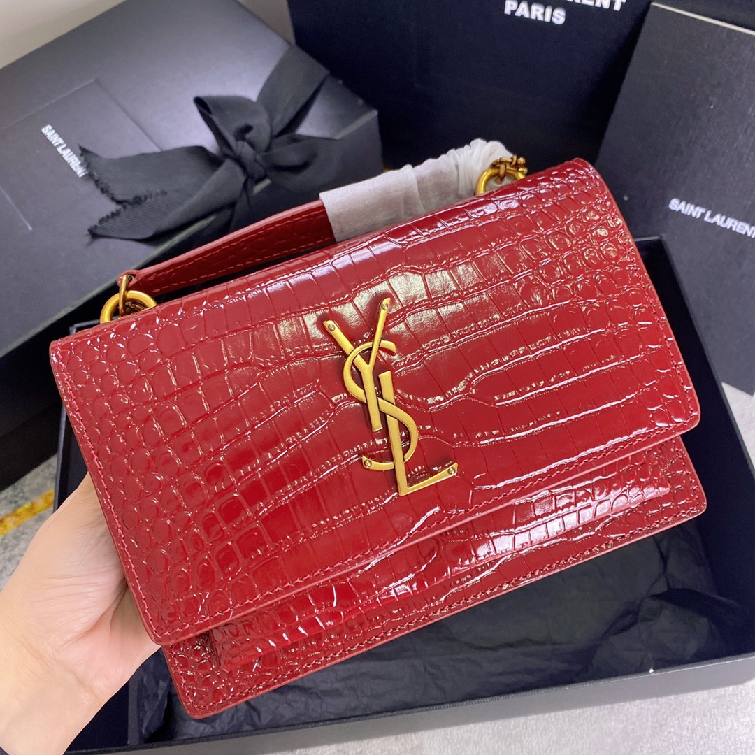 YSL SUNSET CHAIN WALLET IN CROCODILE-EMBOSSED SHINY LEATHER RED 7.4 X 5.5 X 2.1 INCHES