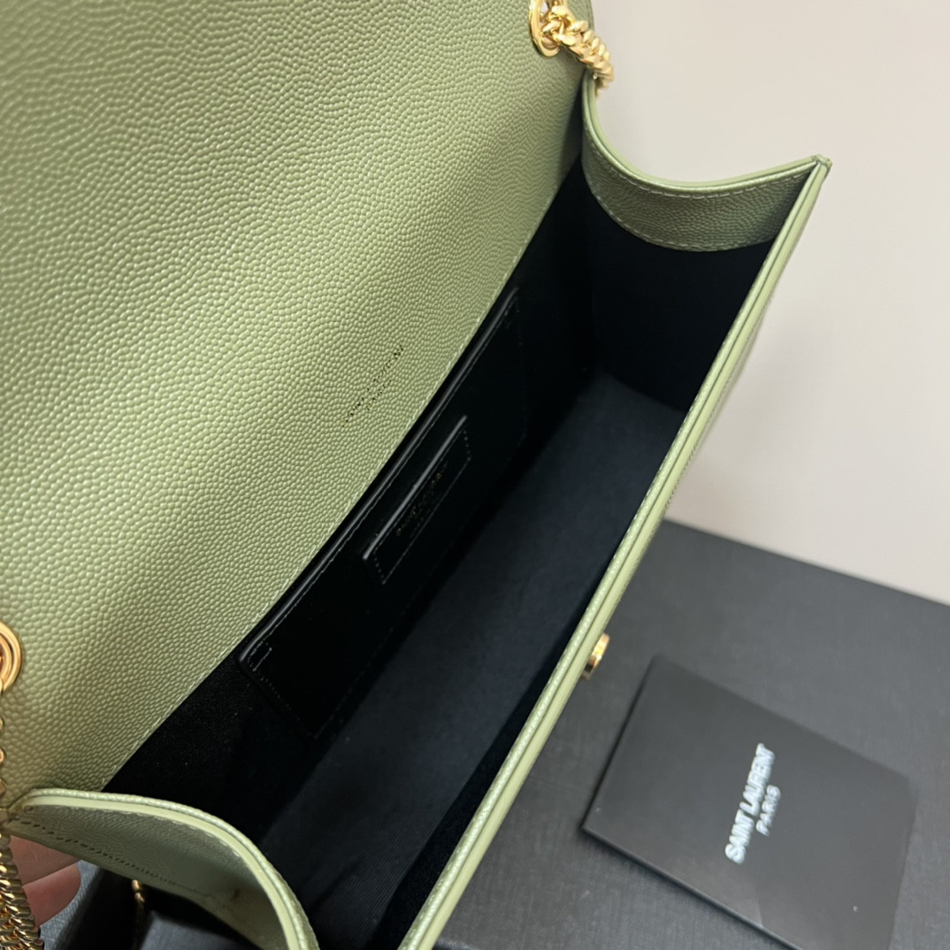 YSL KATE MEDIUM IN GRAIN DE POUDRE EMBOSSED LEATHER GREEN 9.4 X 5.7 X 2.1 INCHES