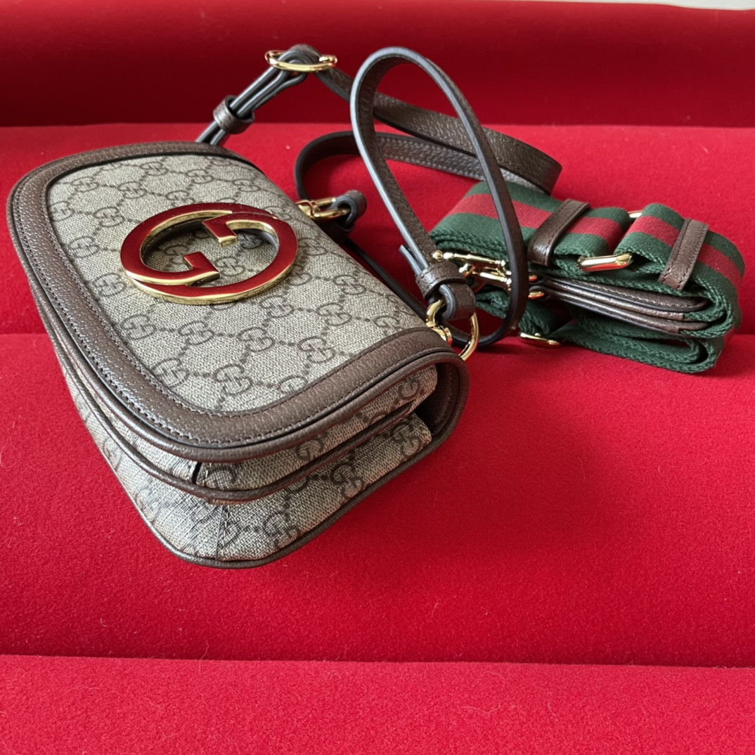 GUCCI BLONDIE MINI BAG Beige and ebony 8.7"W x 5.1"H x 2.2"D