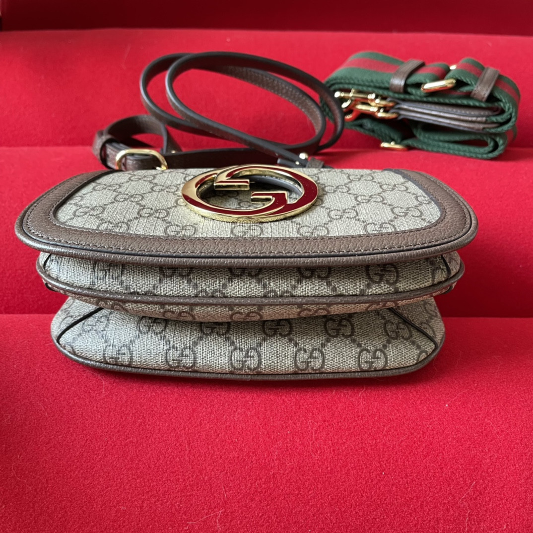 GUCCI BLONDIE MINI BAG Beige and ebony 8.7"W x 5.1"H x 2.2"D