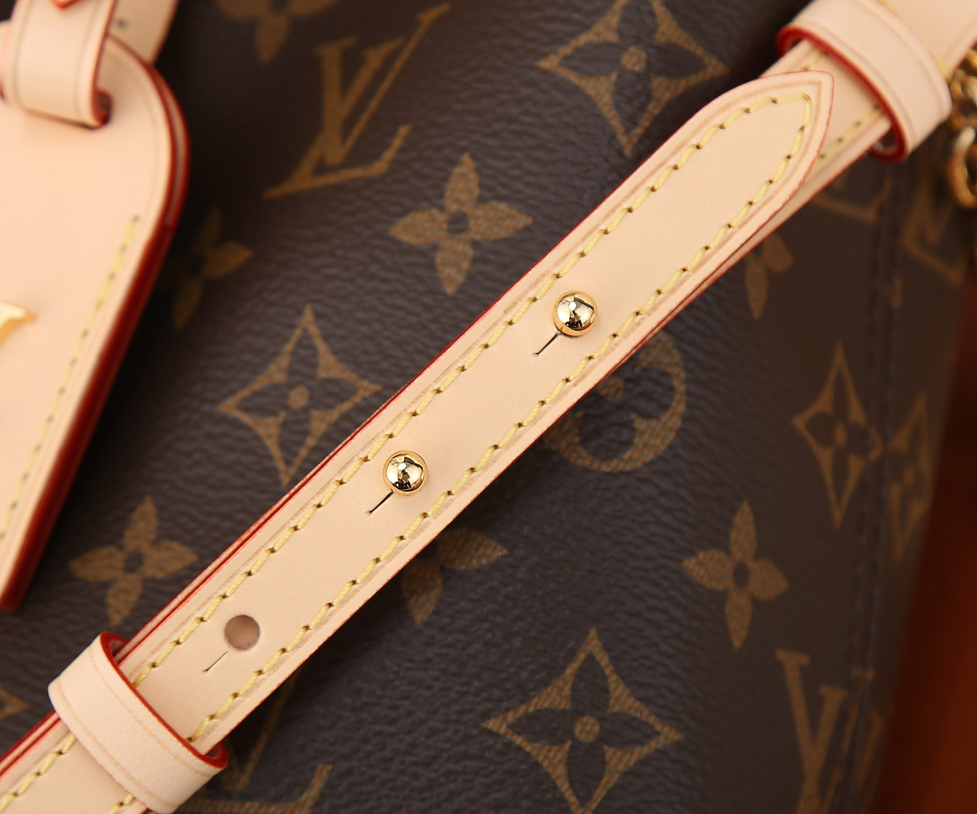 Louis Vuitton M46816 Atlantis BB 17 x 17 x 7 cm