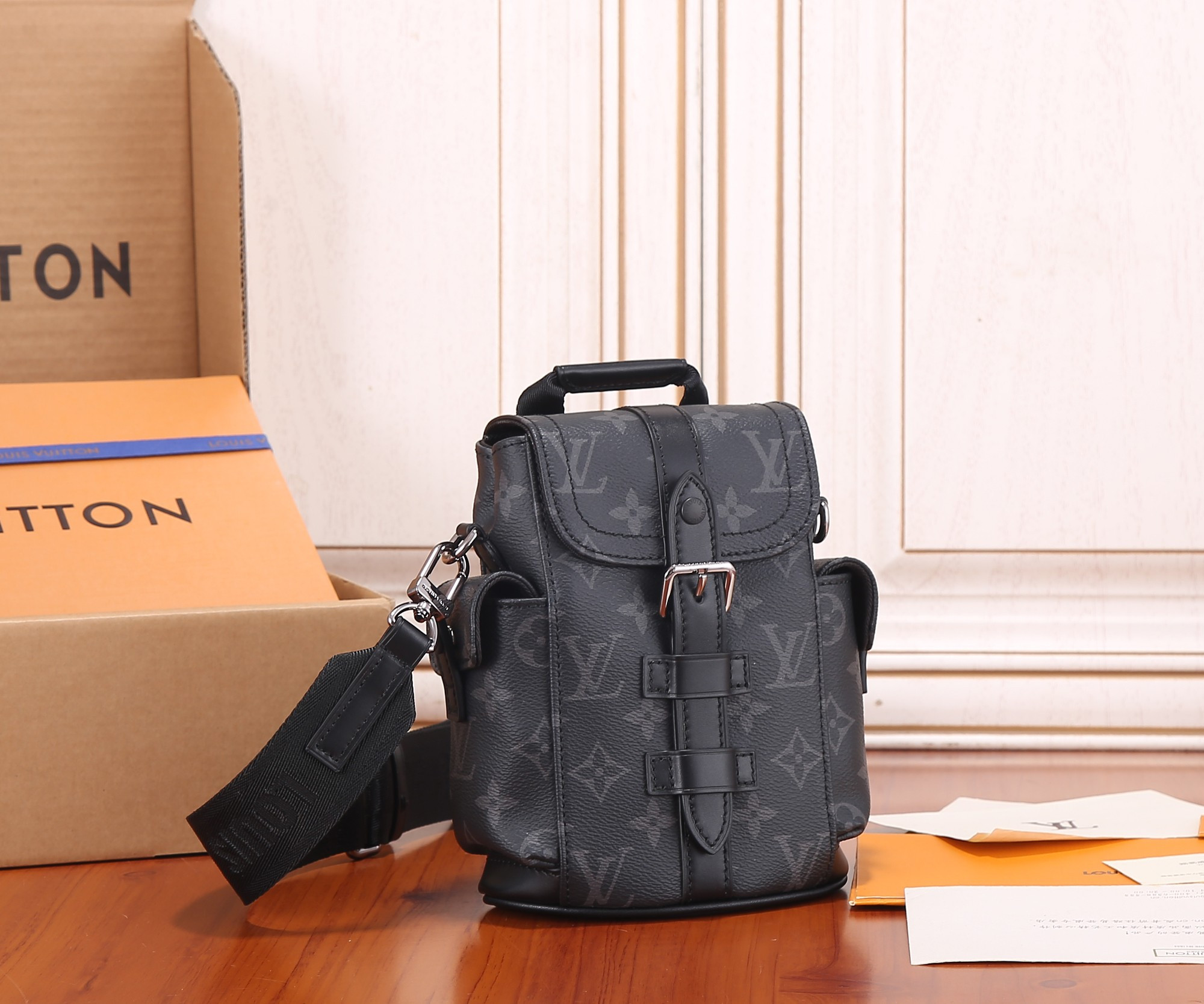 Louis Vuitton LV M82769 Nano Christopher 14 x 19 x 6 cm