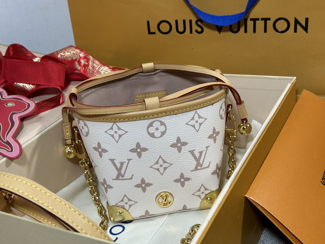 LV M83227 NOE PURSE 11.5 x 11.5 x 11.5 cm