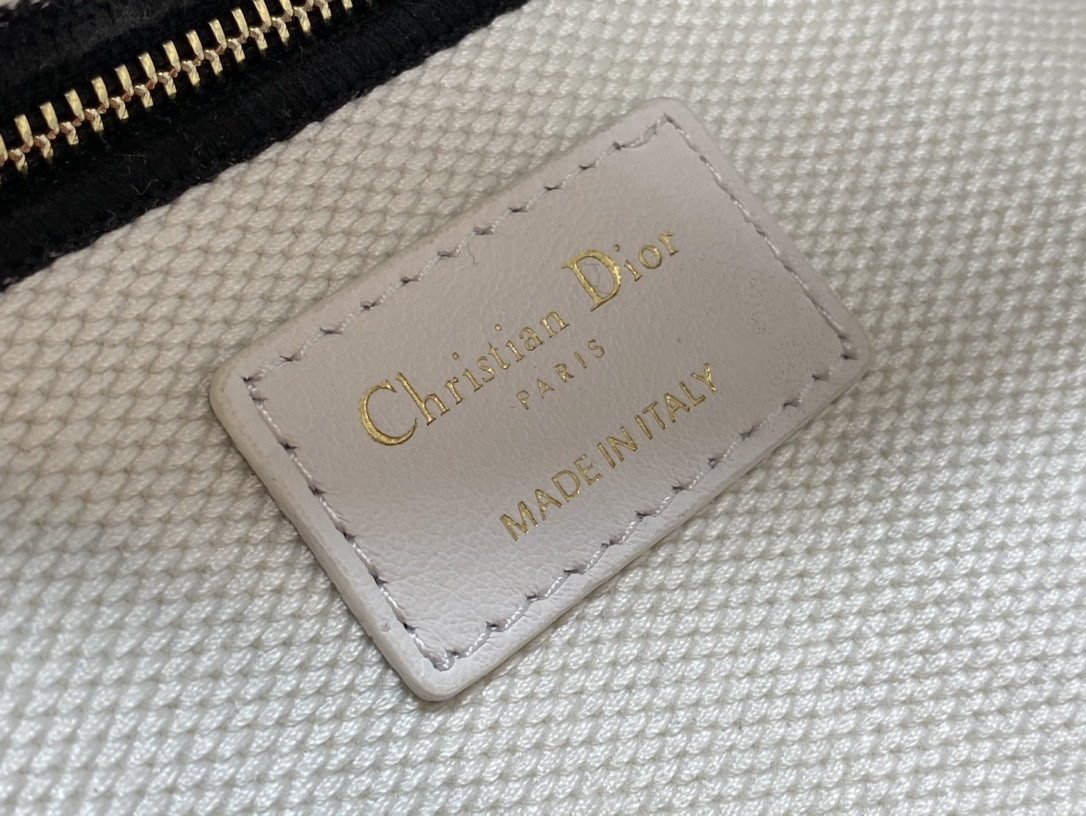 Dior Lady D-Joy bag medium black white 26 x 13.5 x 5 cm