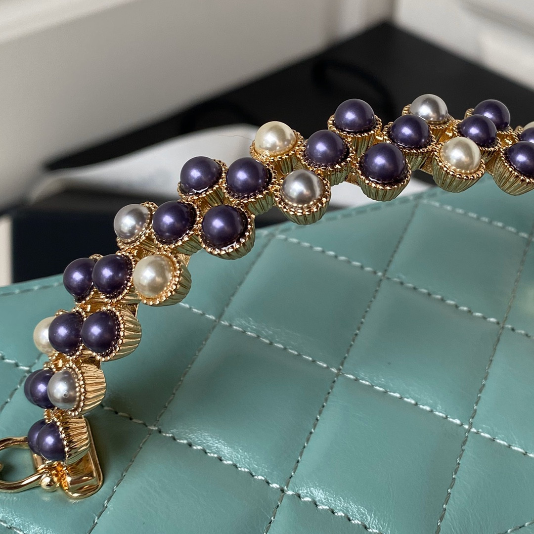 CHANEL 24P CHAIN LEATHER SQUARE BOX SHOULDER BAG BLUE 16x10x8cm