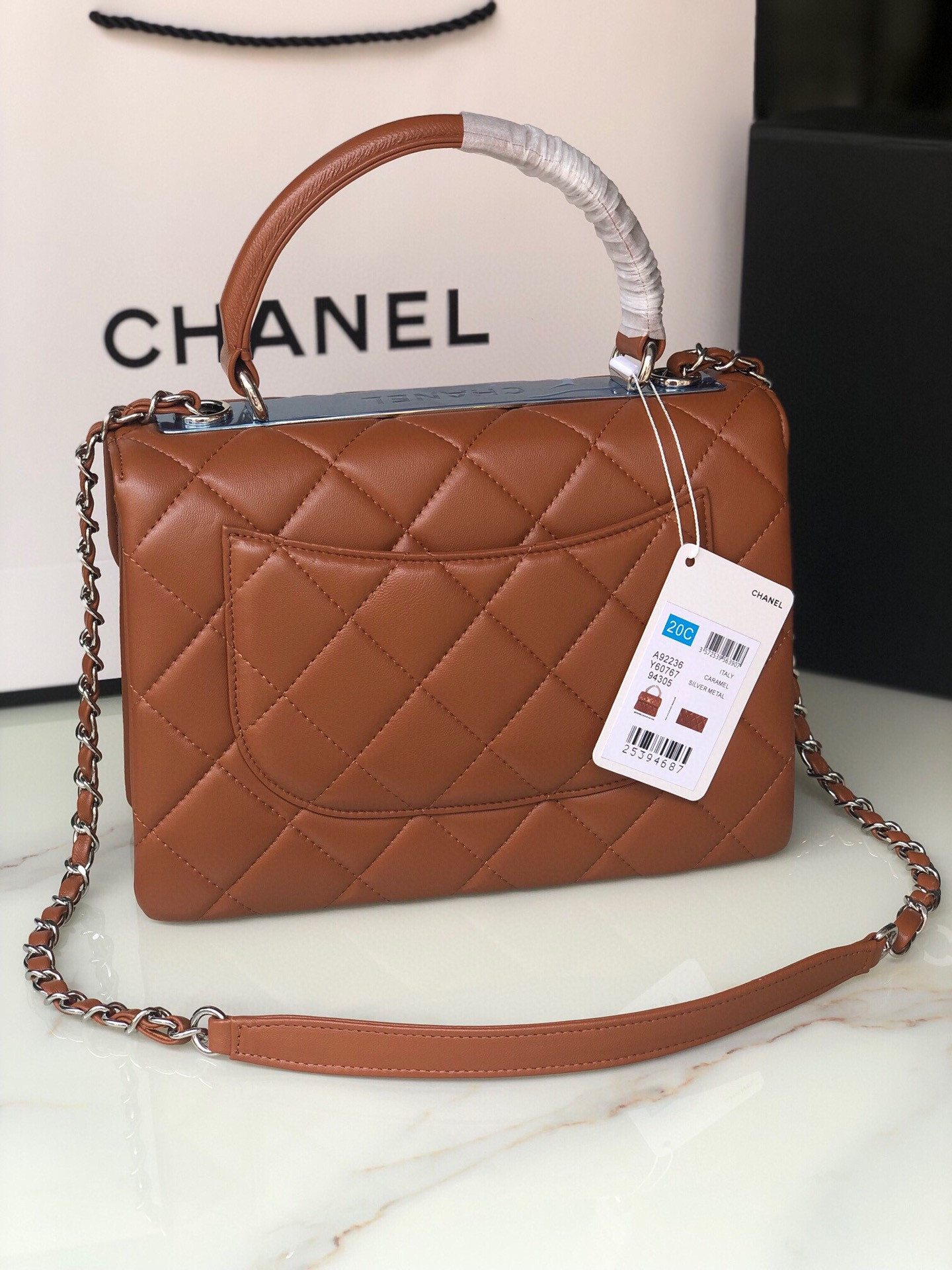 CHANEL FLAP BAG WITH TOP HANDLE 6.6 × 9.8 × 4.7 in