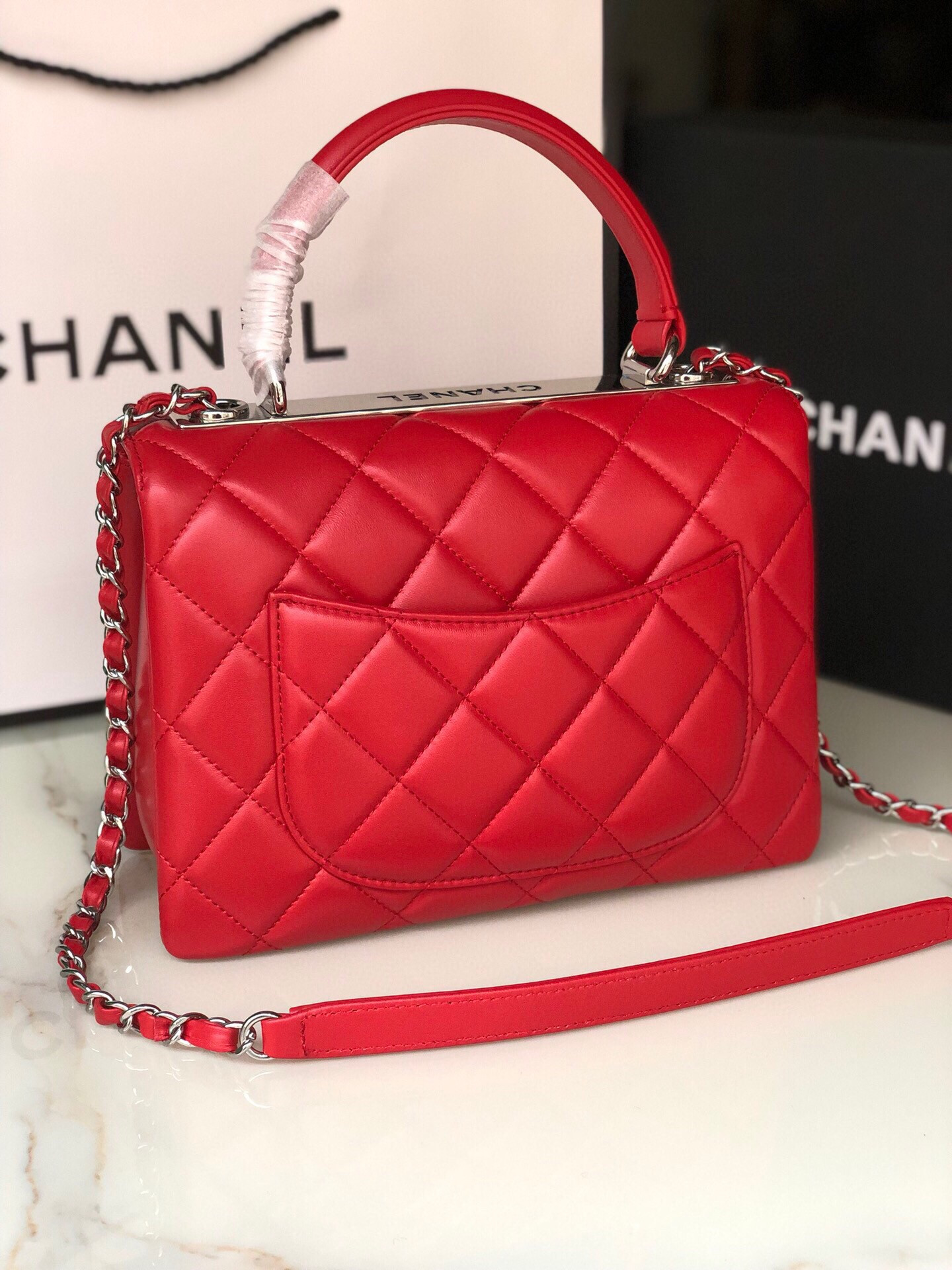 CHANEL FLAP BAG WITH TOP HANDLE 6.6 × 9.8 × 4.7 in