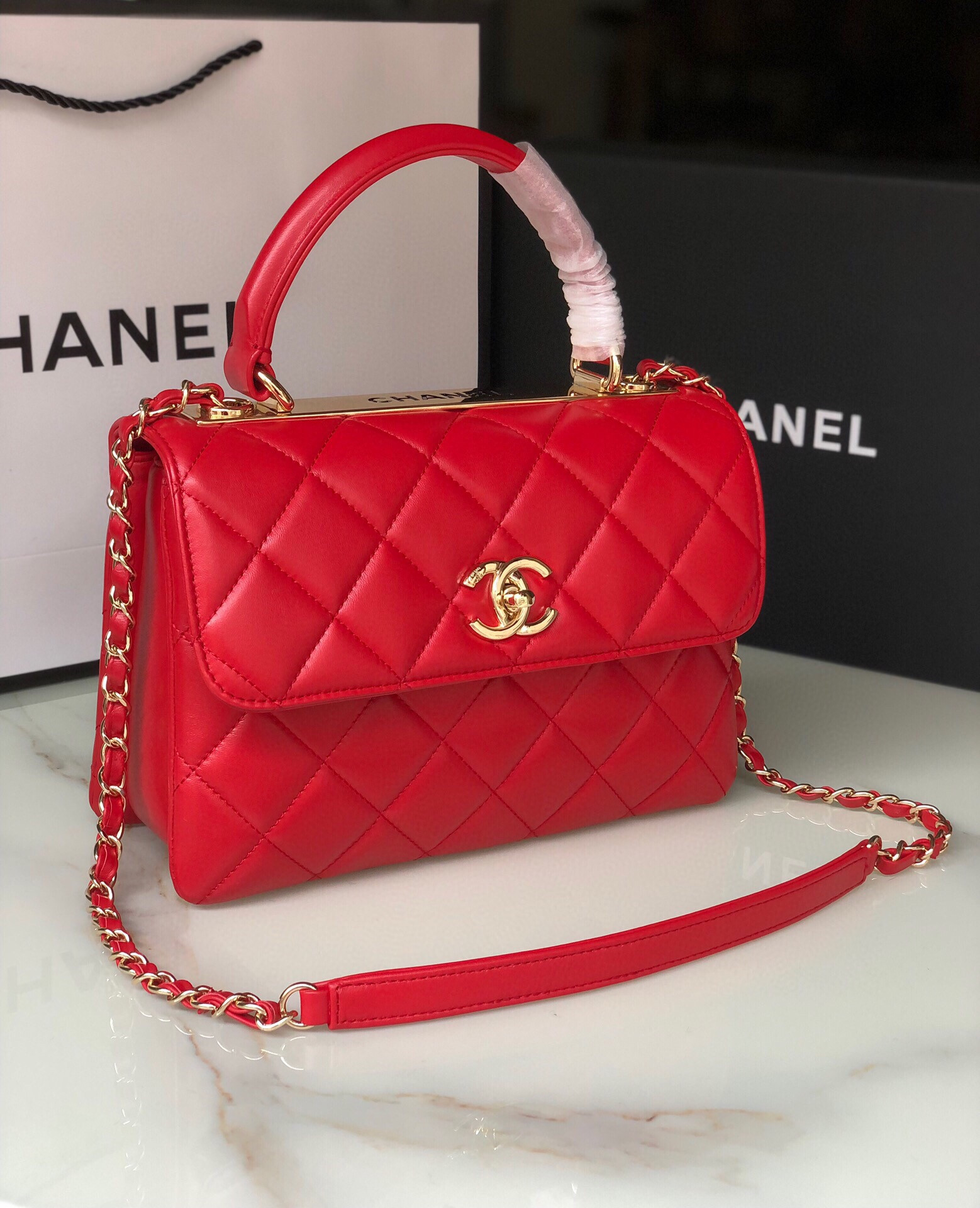 CHANEL FLAP BAG WITH TOP HANDLE 6.6 × 9.8 × 4.7 in