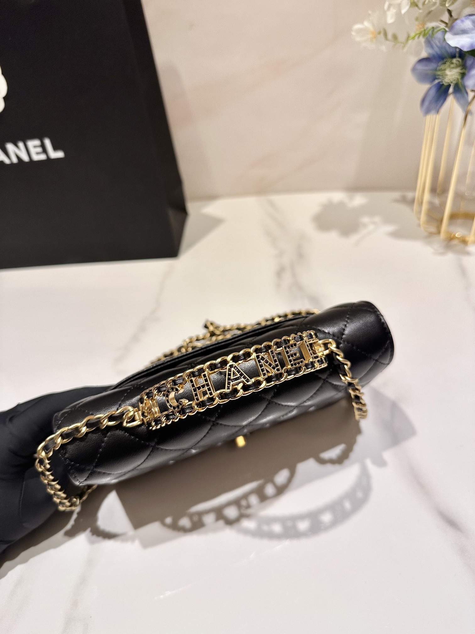 CHANEL CLASSIC WALLET ON CHAIN Rhinestone Handle 4.8 × 7.5 × 1.4 IN