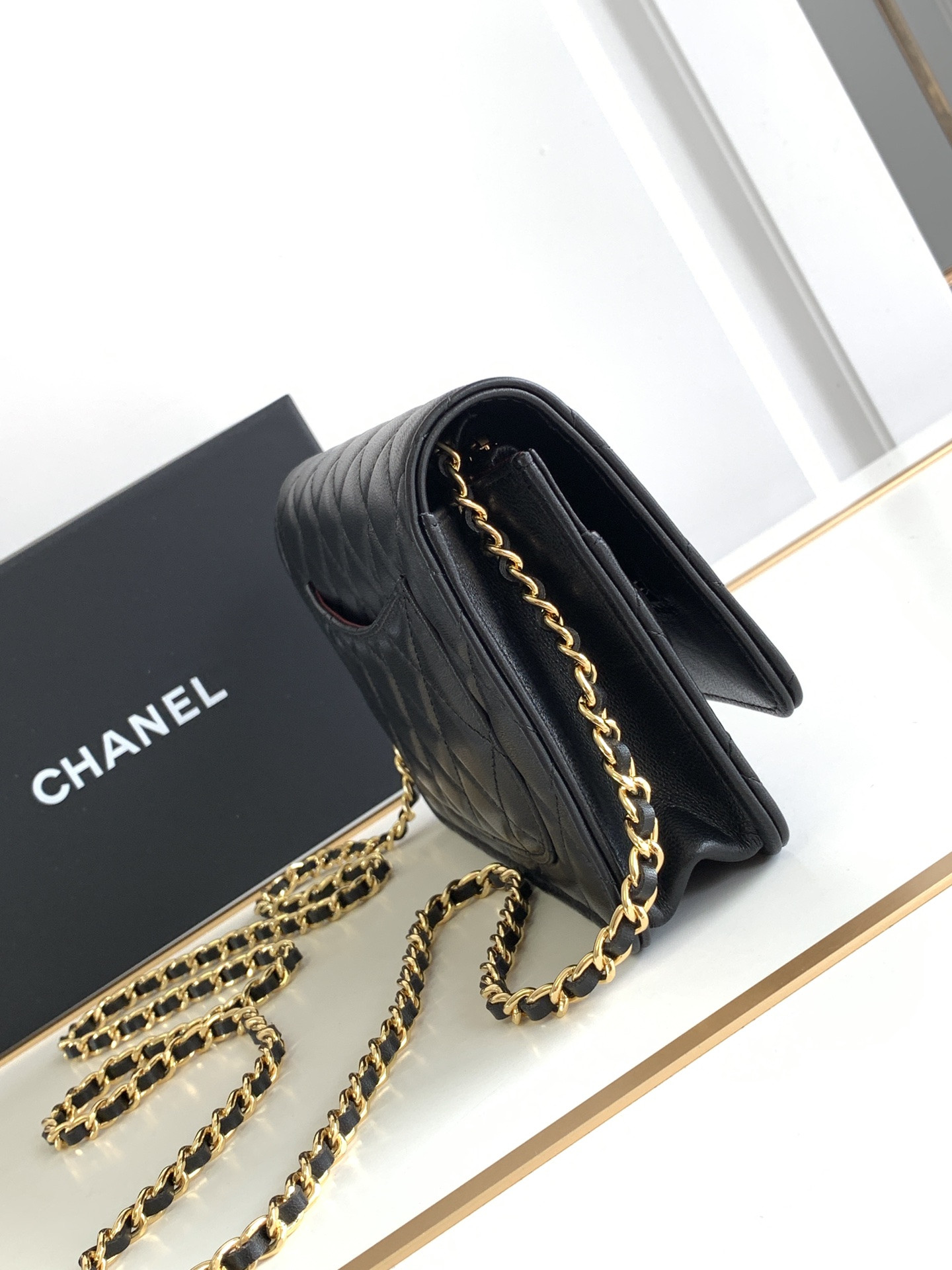 CHANEL CLASSIC WALLET ON CHAIN BLACK 4.8 × 7.5 × 1.4 in