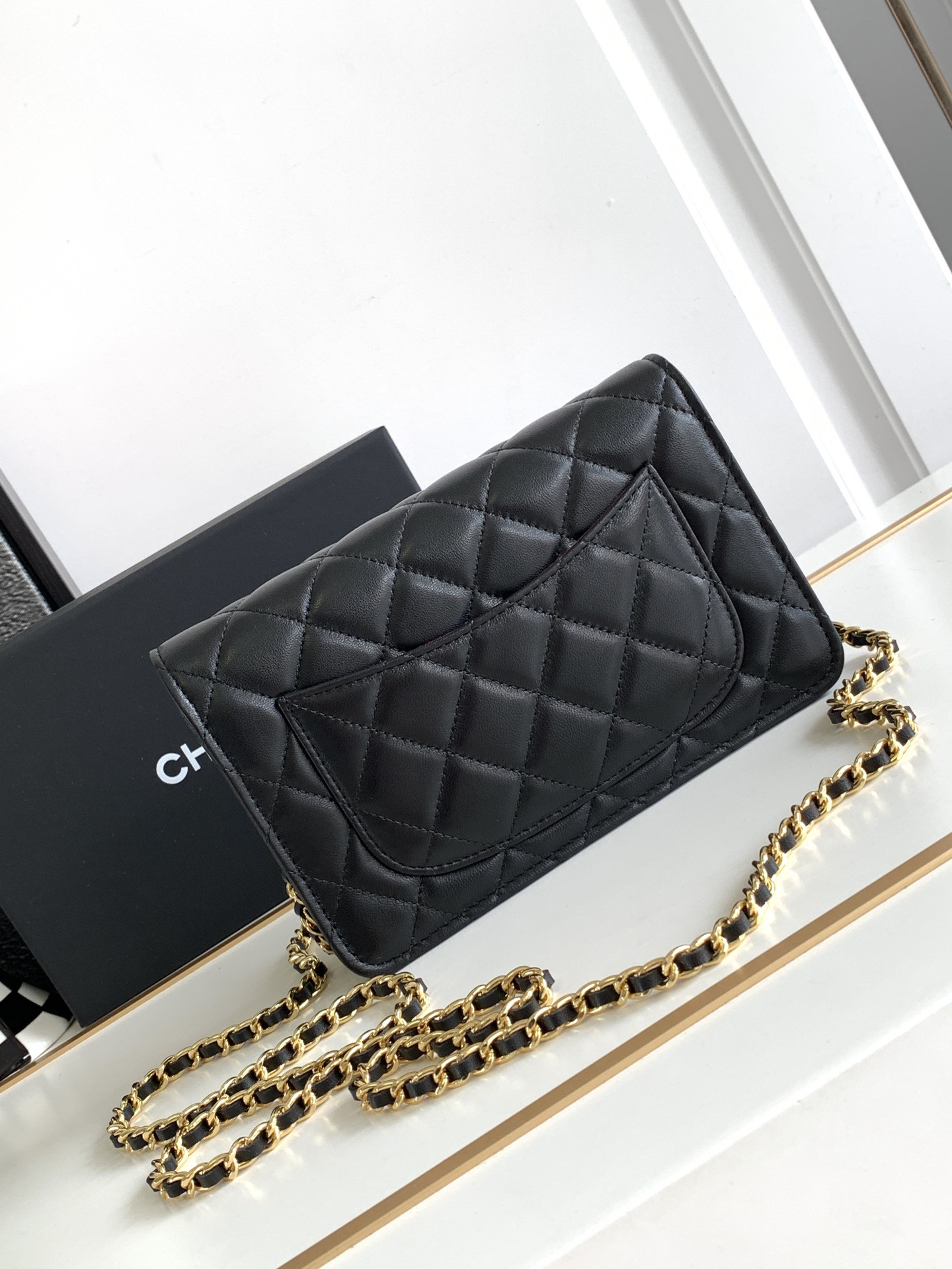 CHANEL CLASSIC WALLET ON CHAIN BLACK 4.8 × 7.5 × 1.4 in
