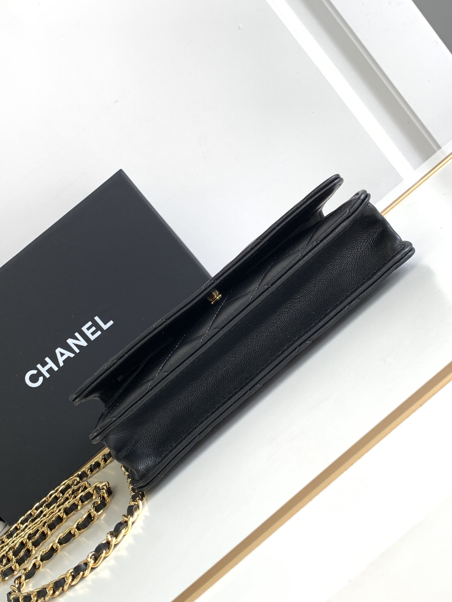 CHANEL CLASSIC WALLET ON CHAIN BLACK 4.8 × 7.5 × 1.4 in