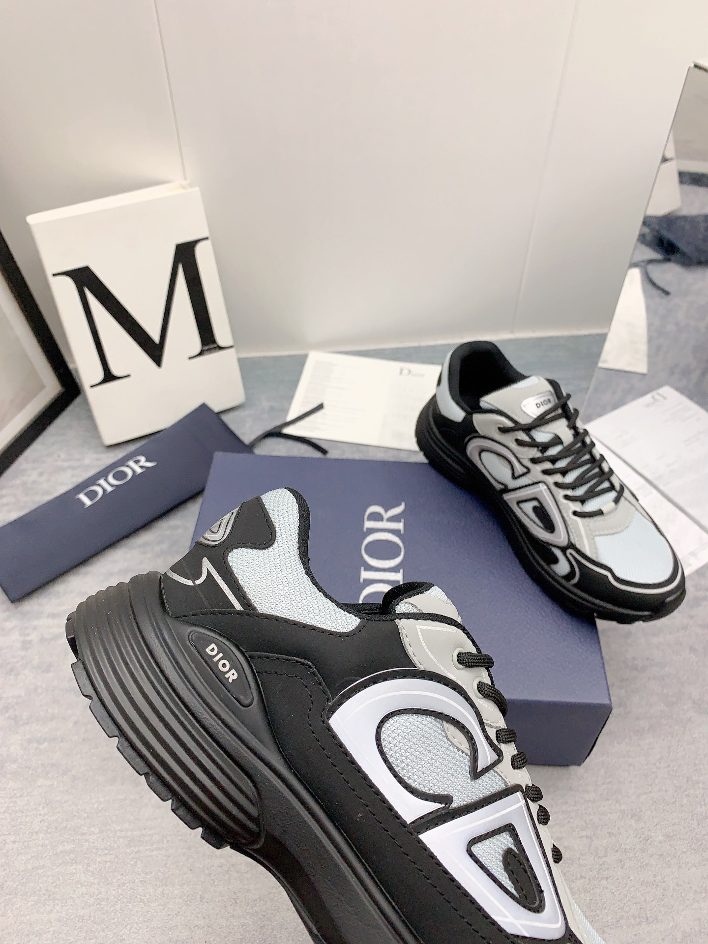 UA Dior B30 Sneaker