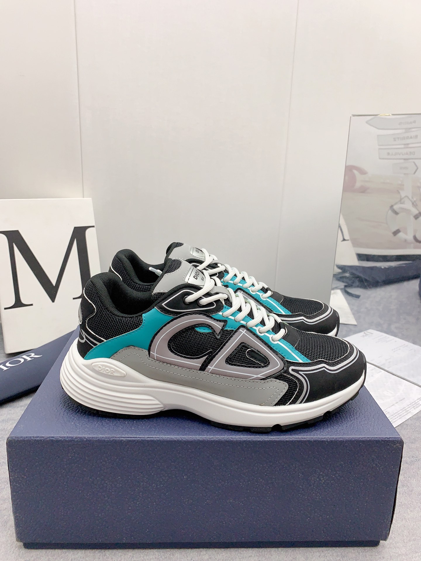 UA Dior B30 Anthracite Gray