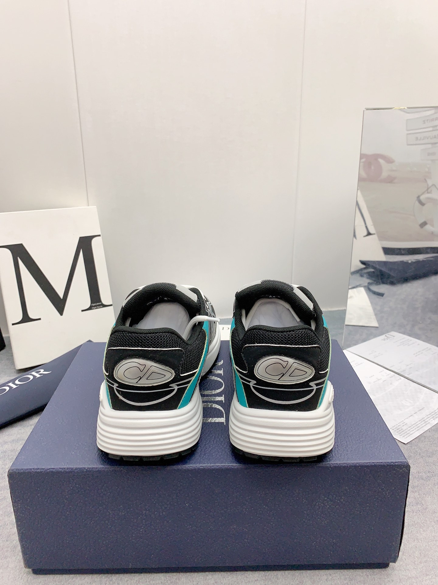 UA Dior B30 Anthracite Gray