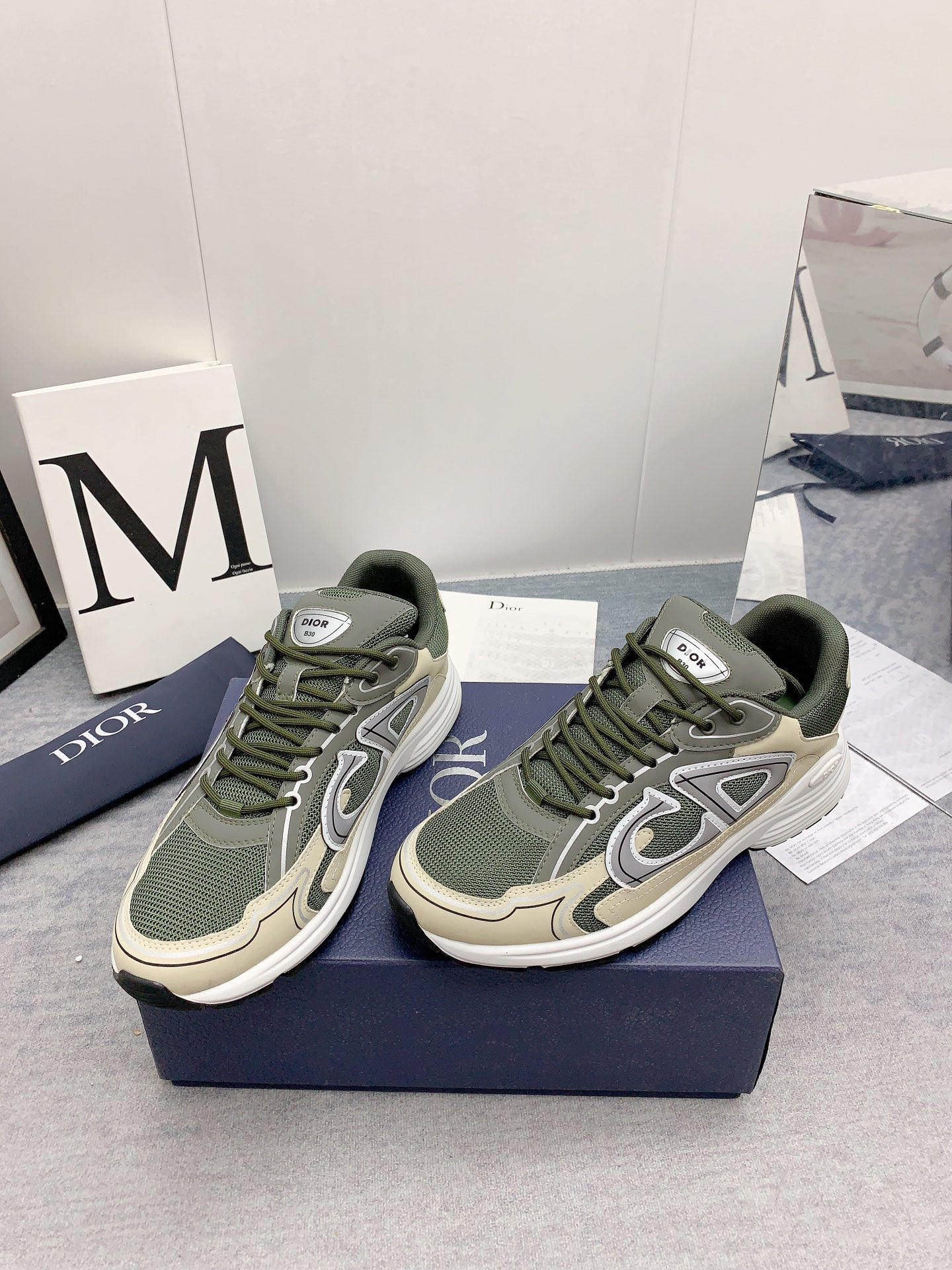 UA Dior B30 Olive