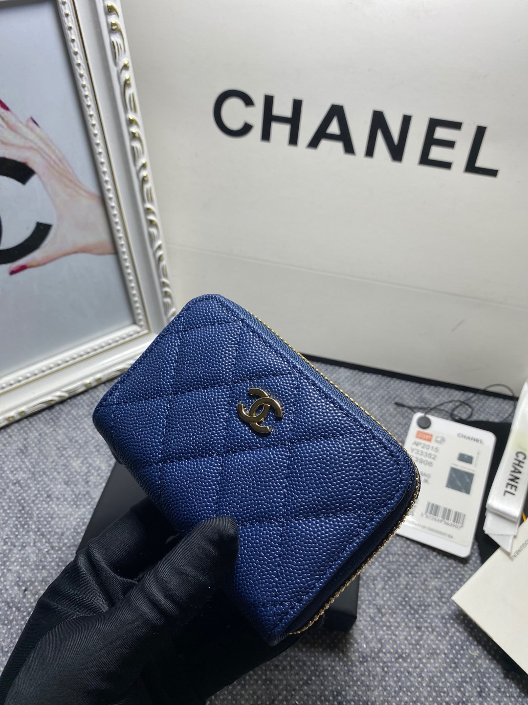 CHANEL ZIPPED COIN PURSE 7.5x 11x 2.5cm