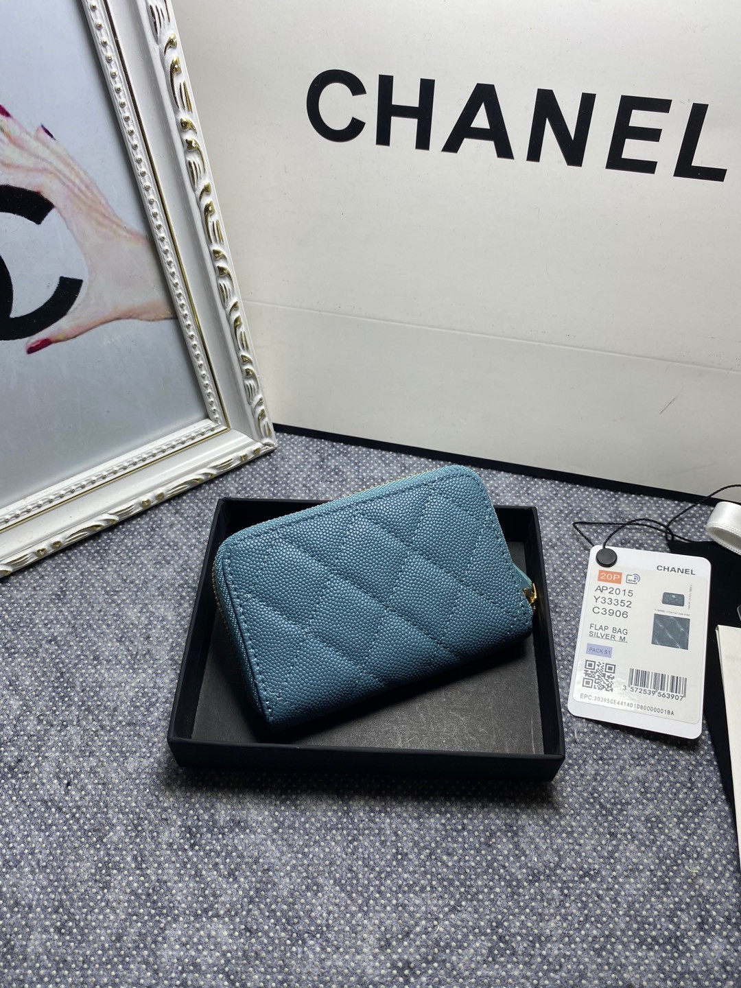 CHANEL ZIPPED COIN PURSE 7.5x 11x 2.5cm
