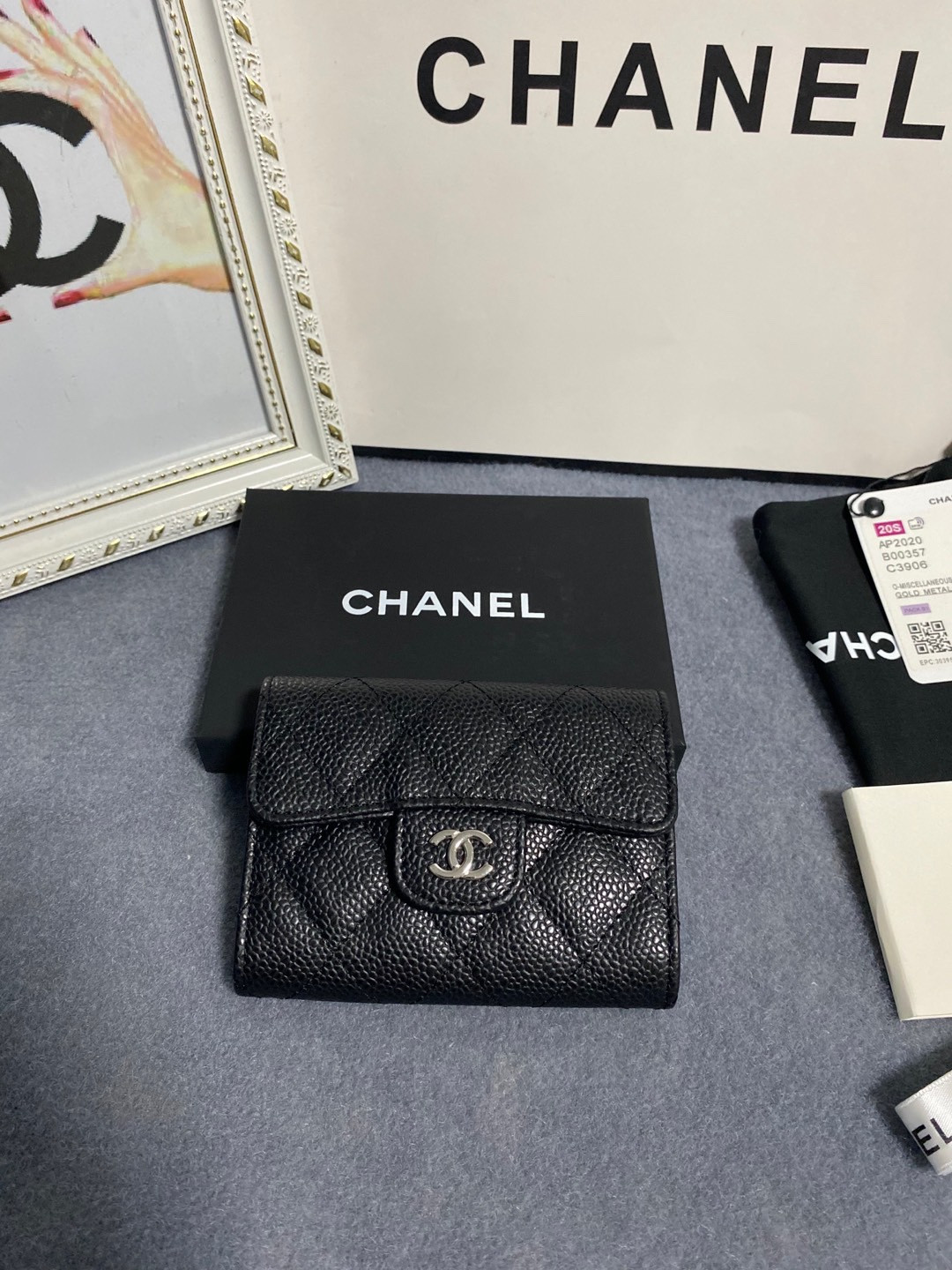 CHANEL FLAP WALLET 12 x 8.5cm