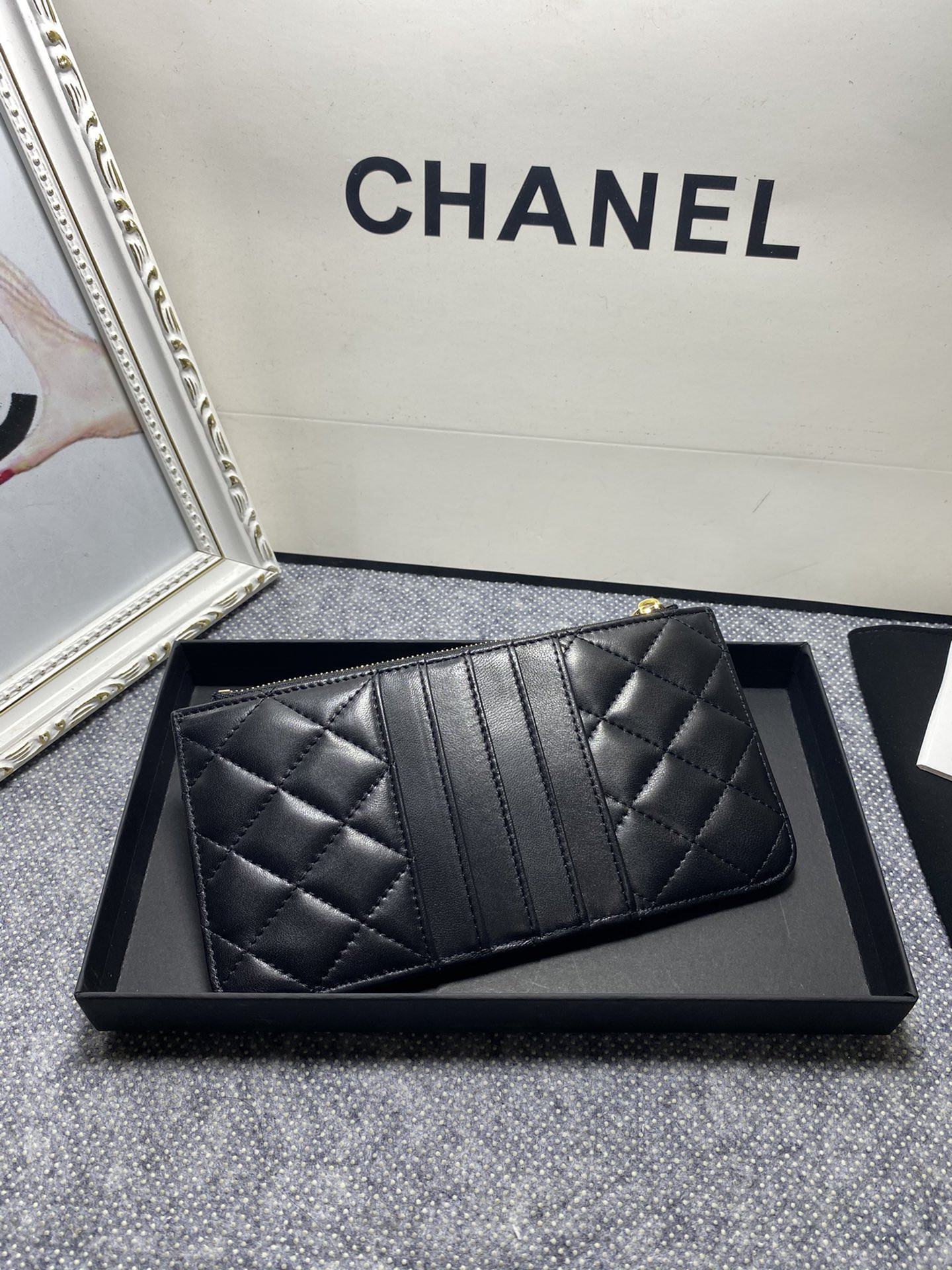 CHANEL LONG ZIPPED WALLET 19-11cm