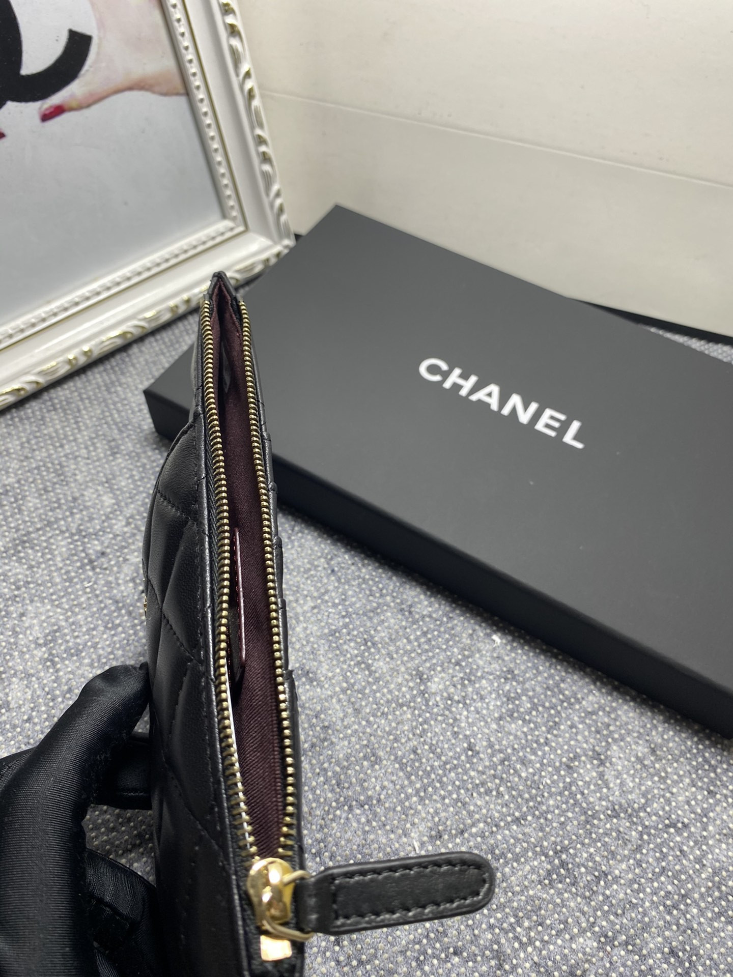 CHANEL LONG ZIPPED WALLET 19-11cm