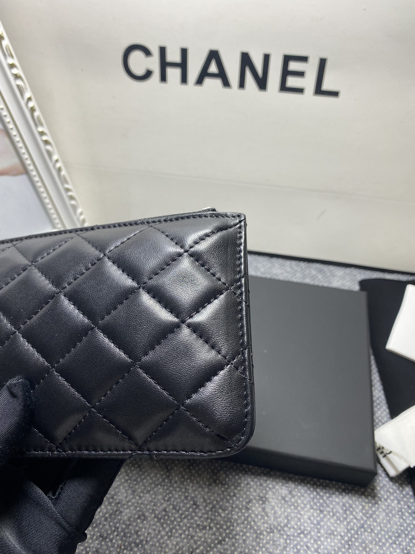 CHANEL LONG ZIPPED WALLET 19-11cm