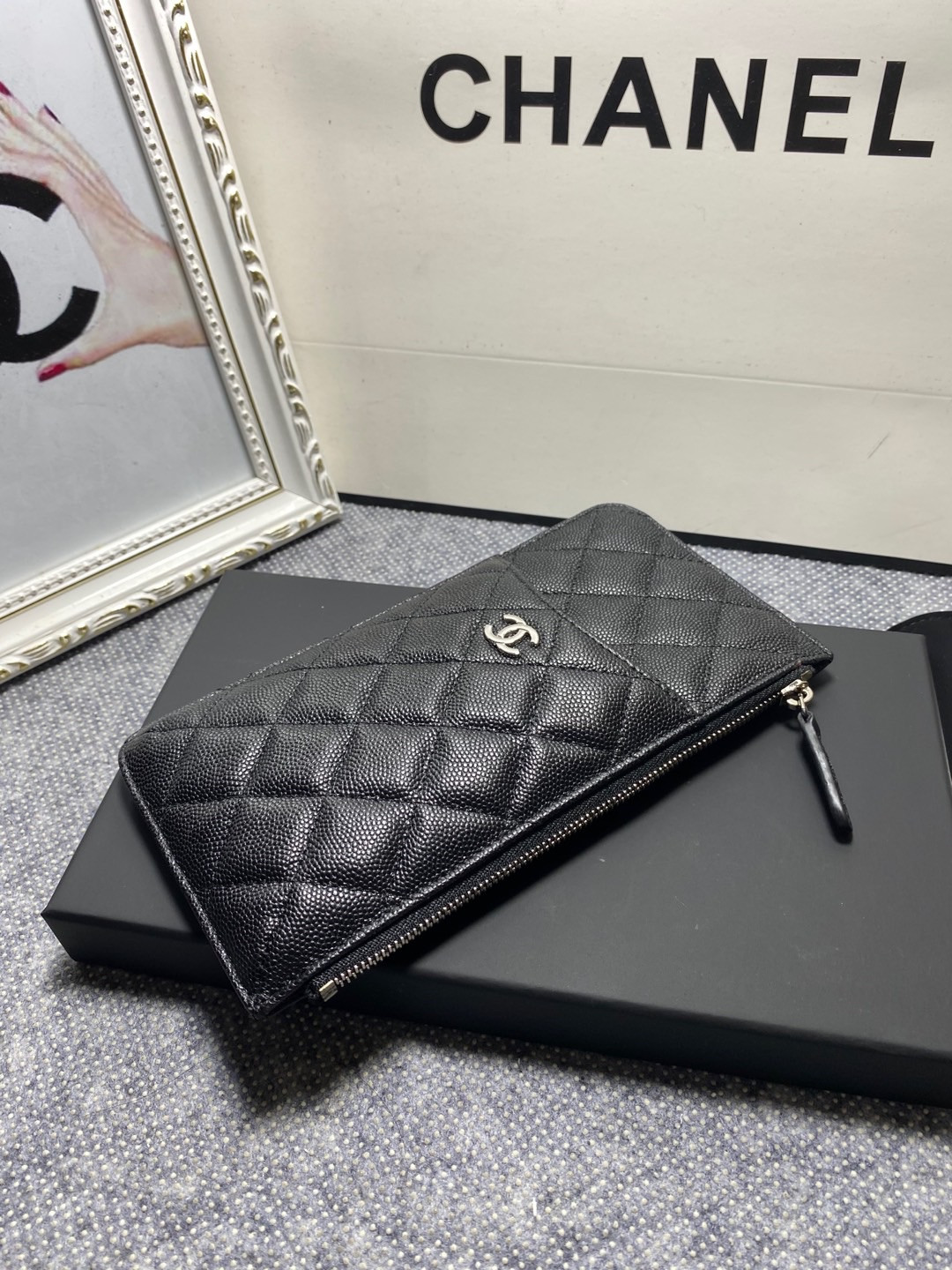 CHANEL LONG ZIPPED WALLET 19-11cm