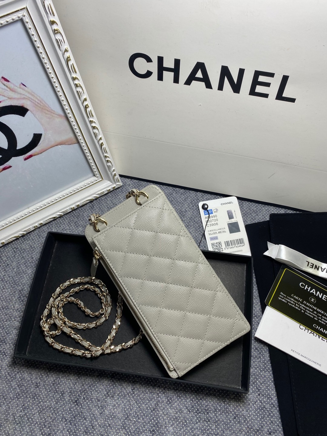 CHANEL LONG ZIPPED WALLET 19-11cm