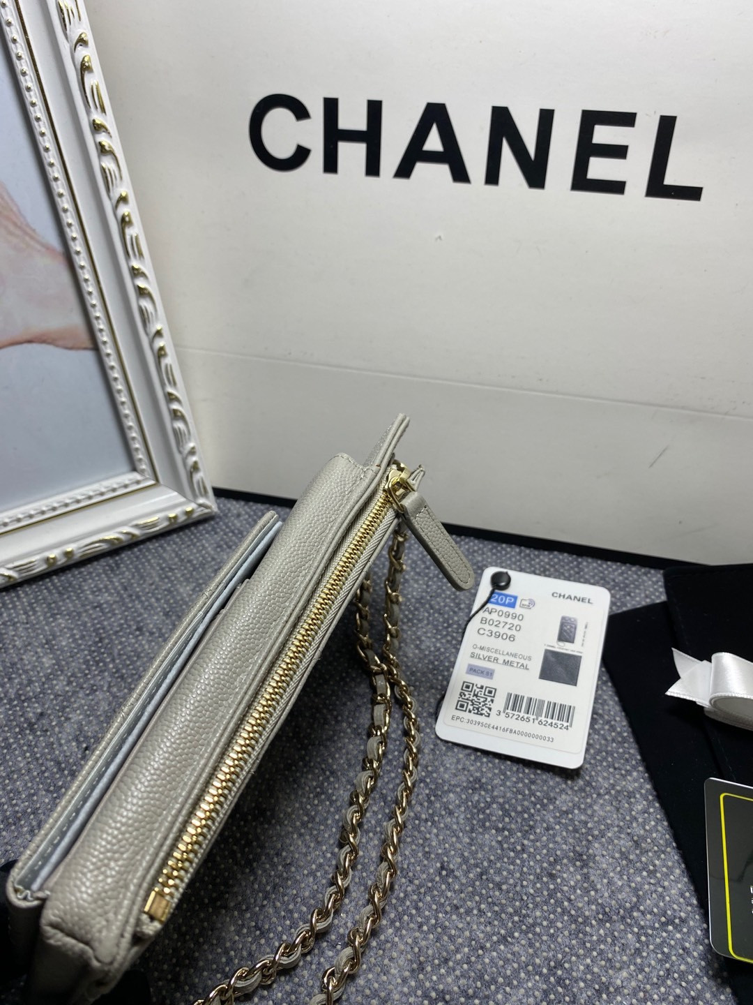 CHANEL LONG ZIPPED WALLET 19-11cm