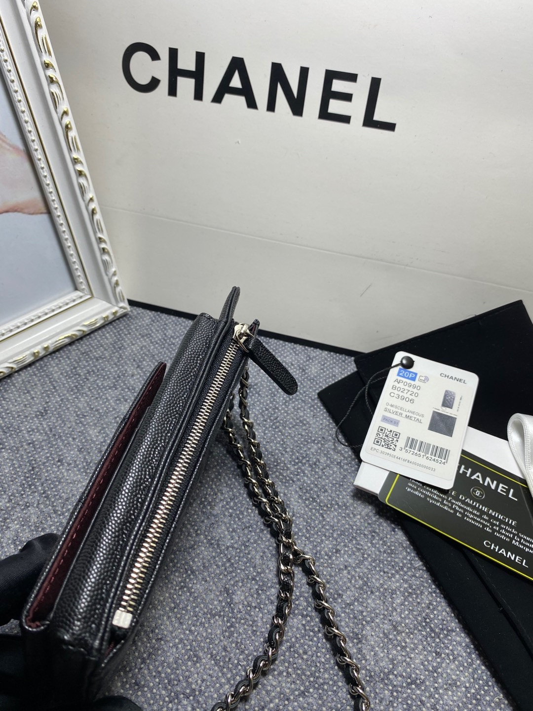 CHANEL LONG ZIPPED WALLET 19-11cm