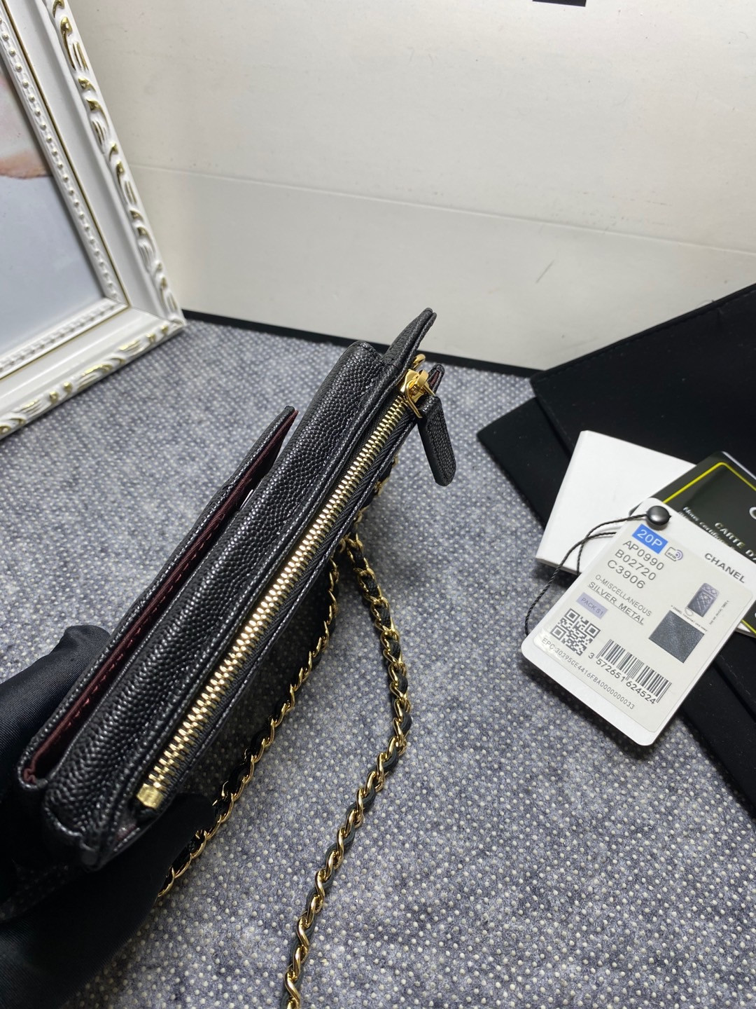 CHANEL LONG ZIPPED WALLET 19-11cm
