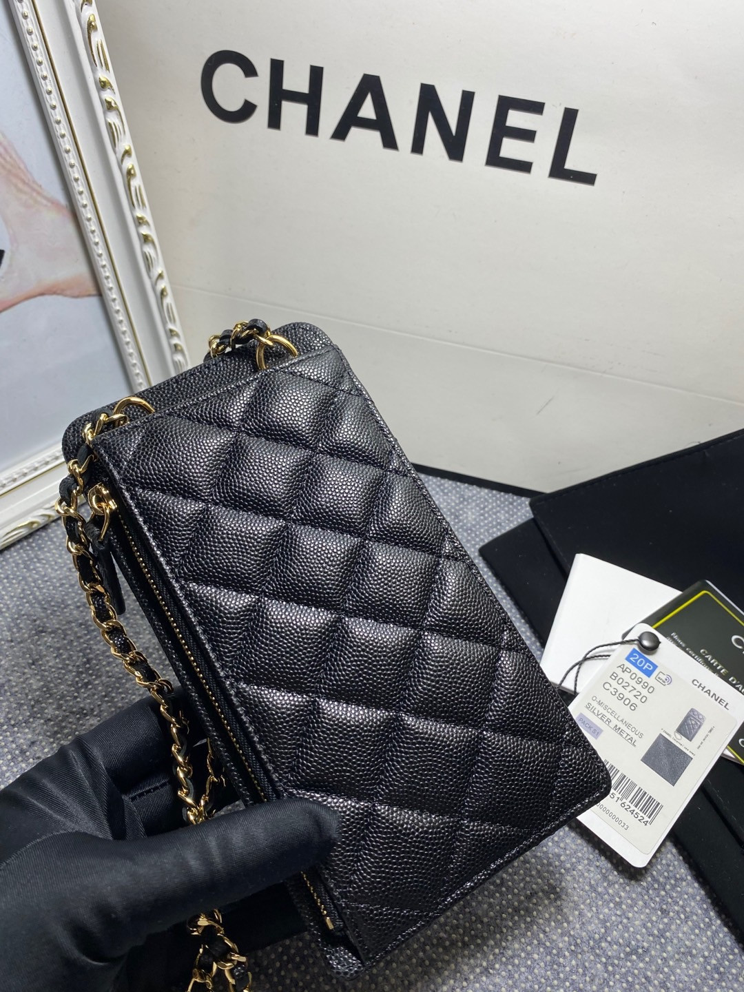 CHANEL LONG ZIPPED WALLET 19-11cm