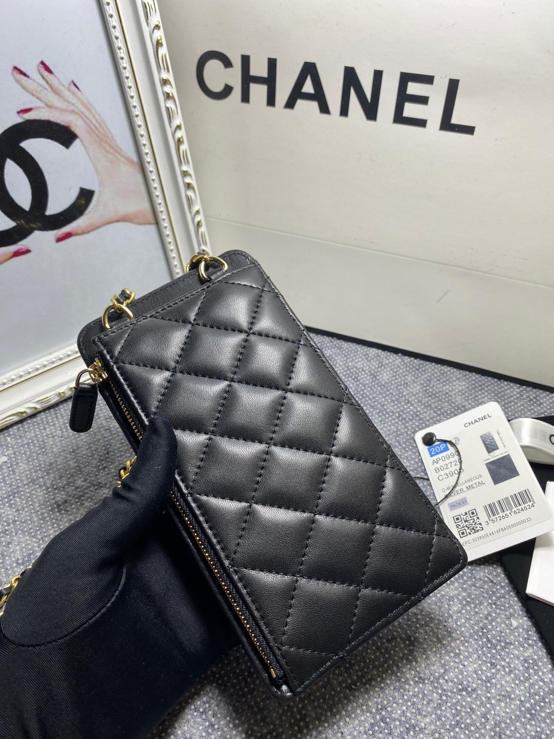 CHANEL LONG ZIPPED WALLET 19-11cm