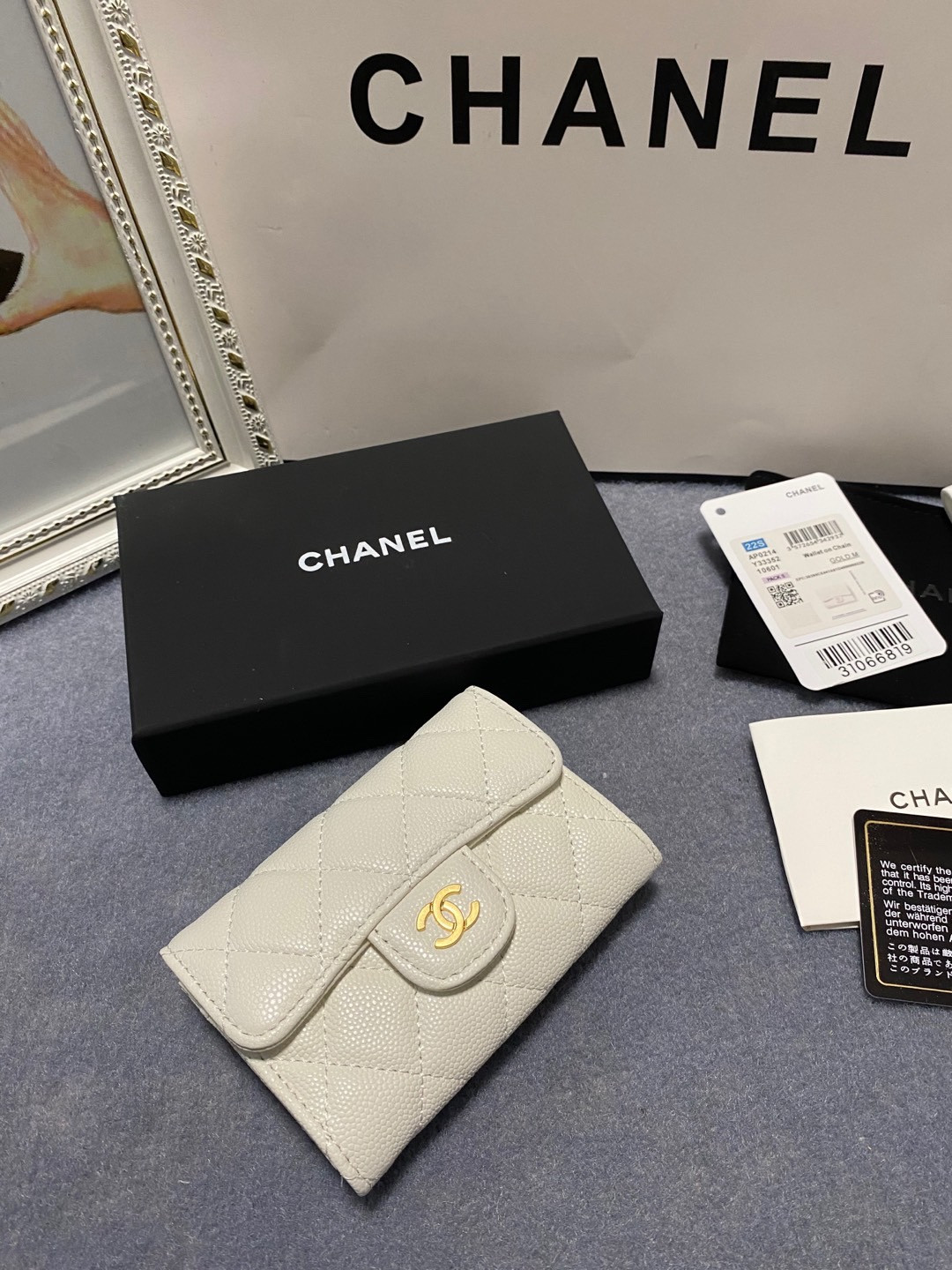 CHANEL CARD HOLDER 11.3 x 7.5 x 2.5 cm