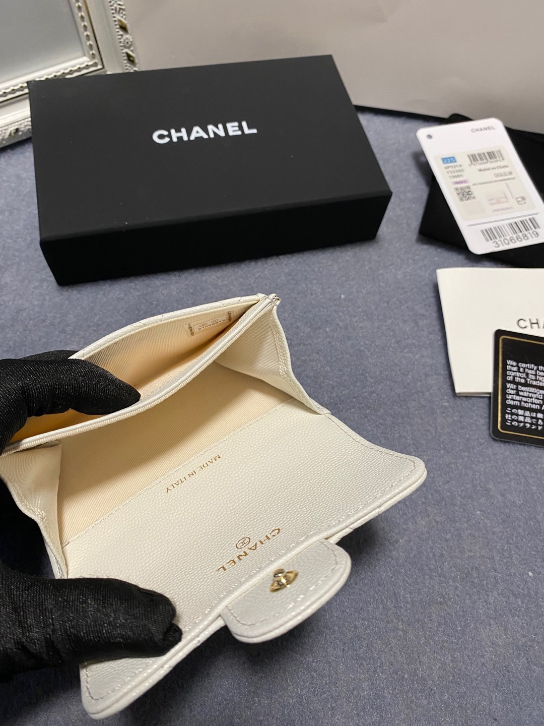 CHANEL CARD HOLDER 11.3 x 7.5 x 2.5 cm