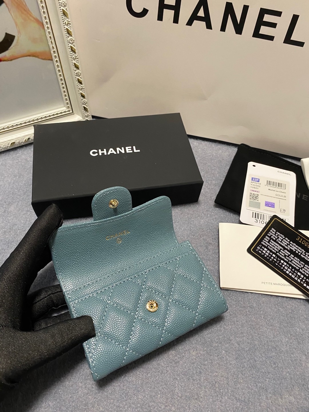 CHANEL CARD HOLDER 11.3 x 7.5 x 2.5 cm