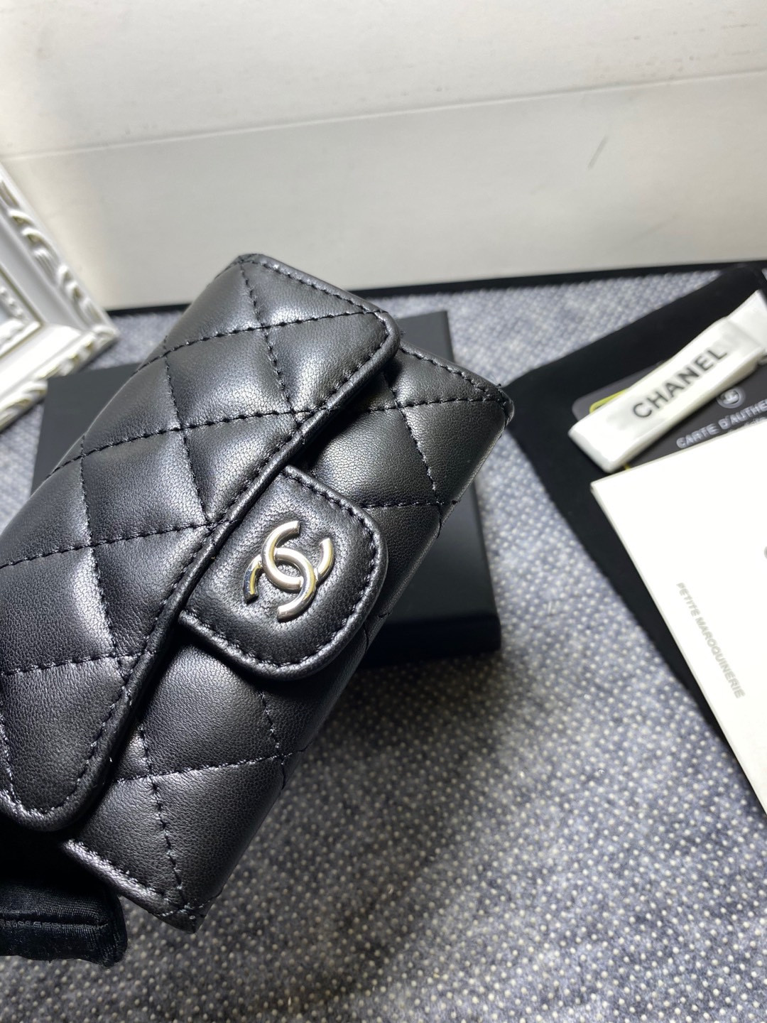 CHANEL CARD HOLDER 11.3 x 7.5 x 2.5 cm