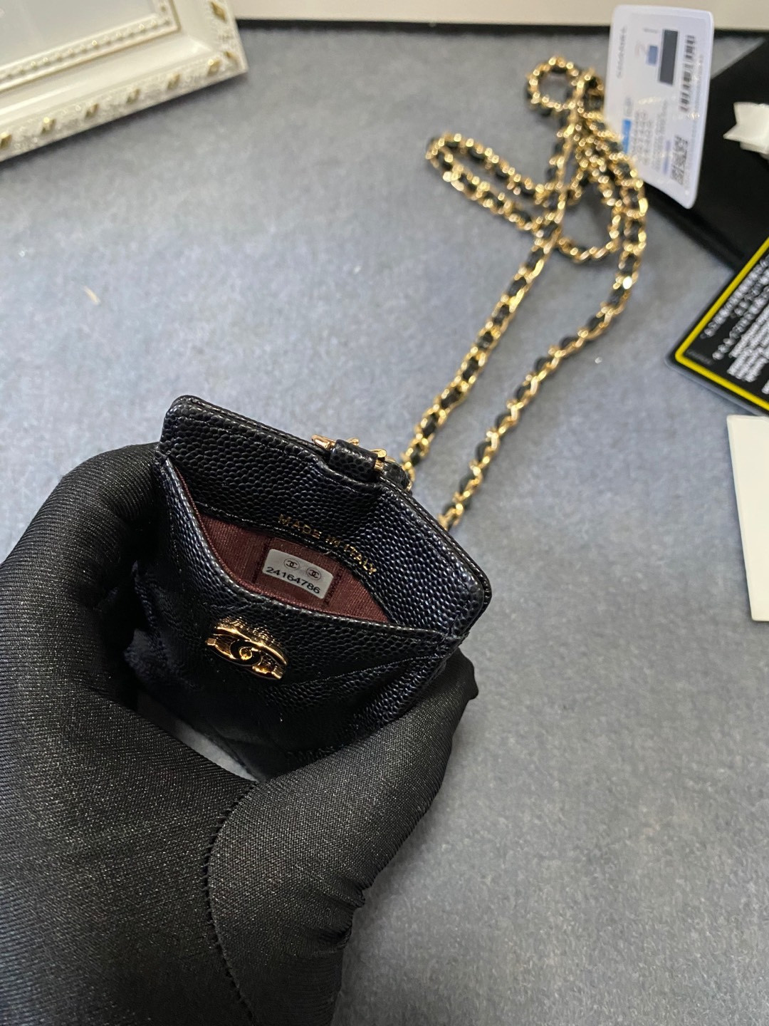 CHANEL CARD HOLDER 10.5 x7 x  0.5cm