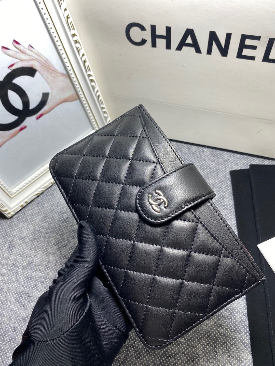 CHANEL CARD HOLDER 15-10cm